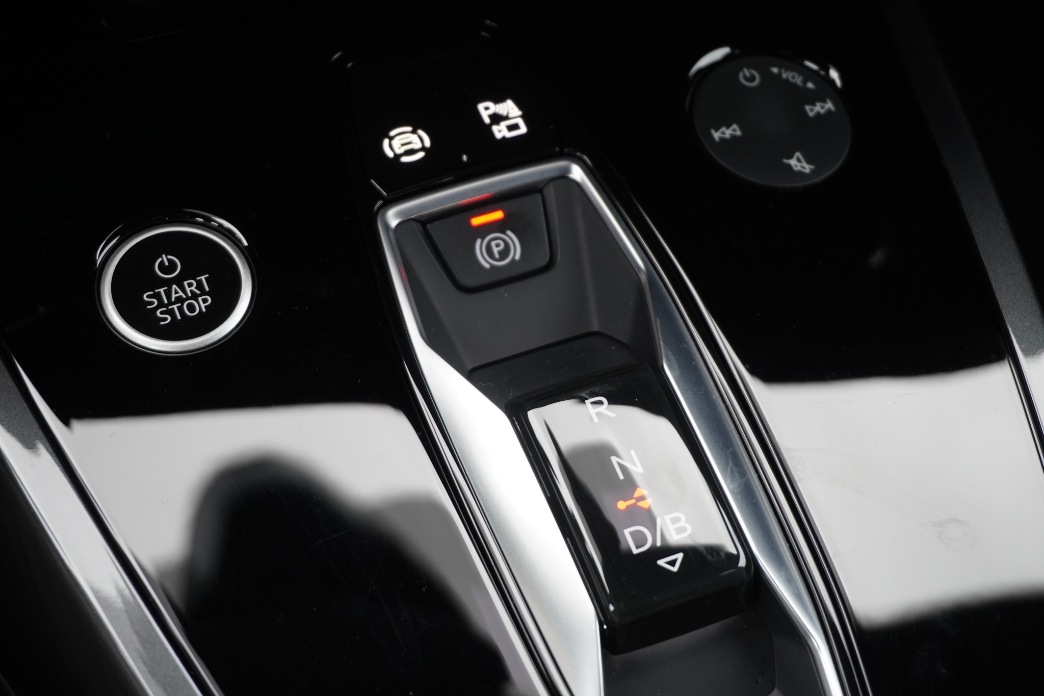 listing desktop thumbnail image 13