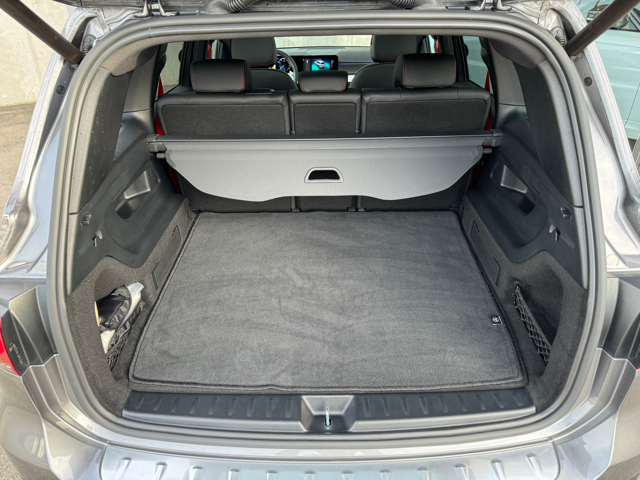 listing desktop thumbnail image 16