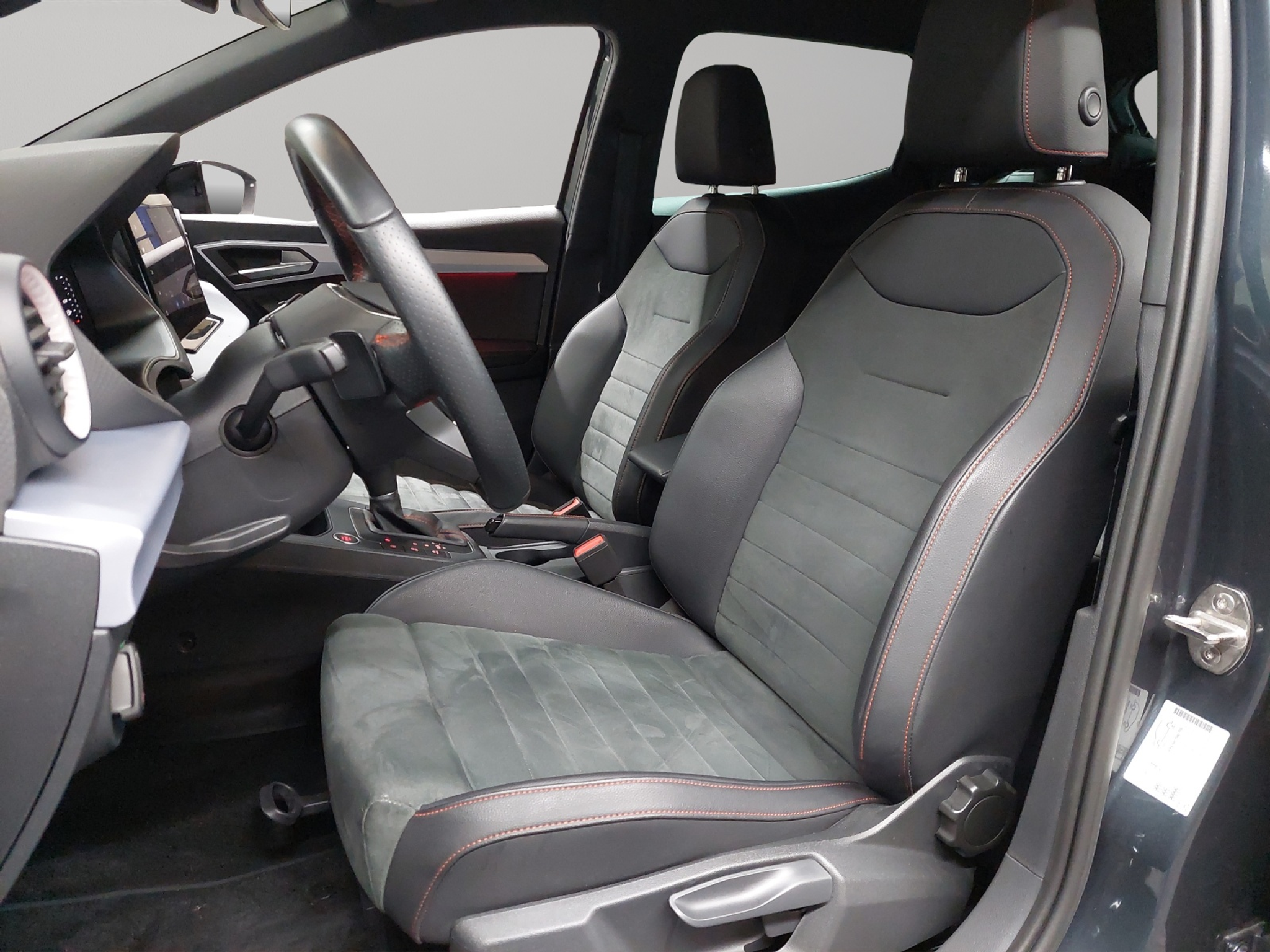 listing desktop thumbnail image 5