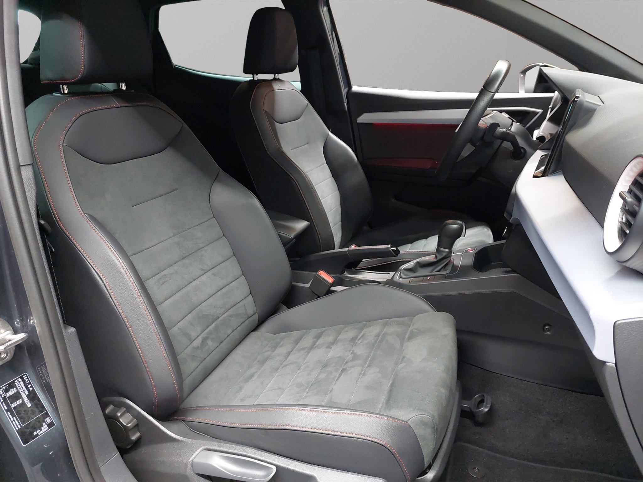 listing desktop thumbnail image 8