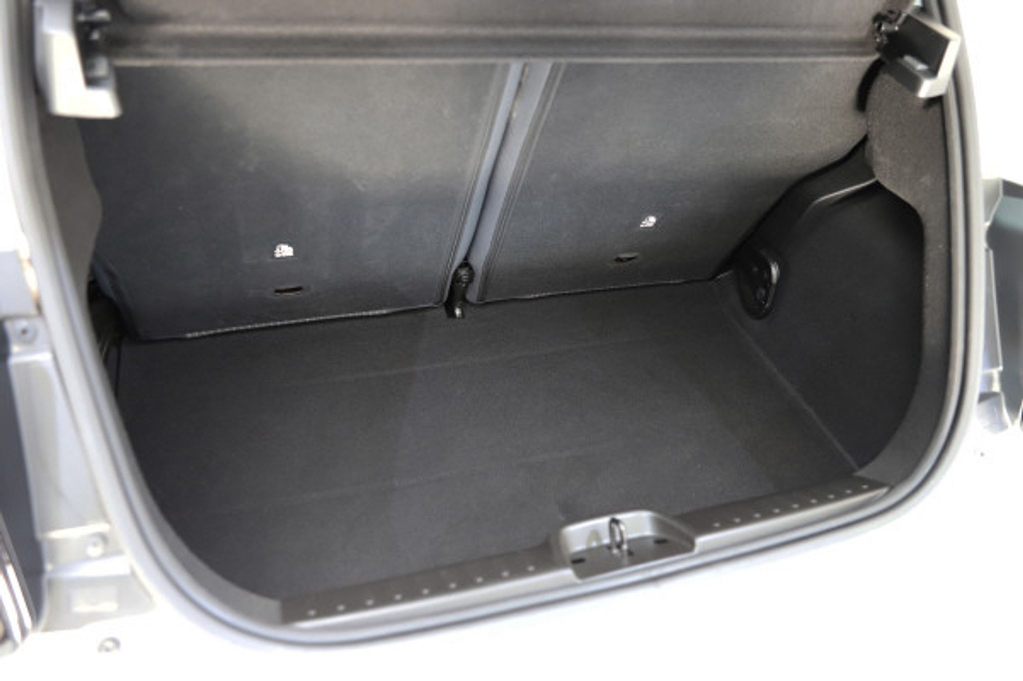 listing desktop thumbnail image 11