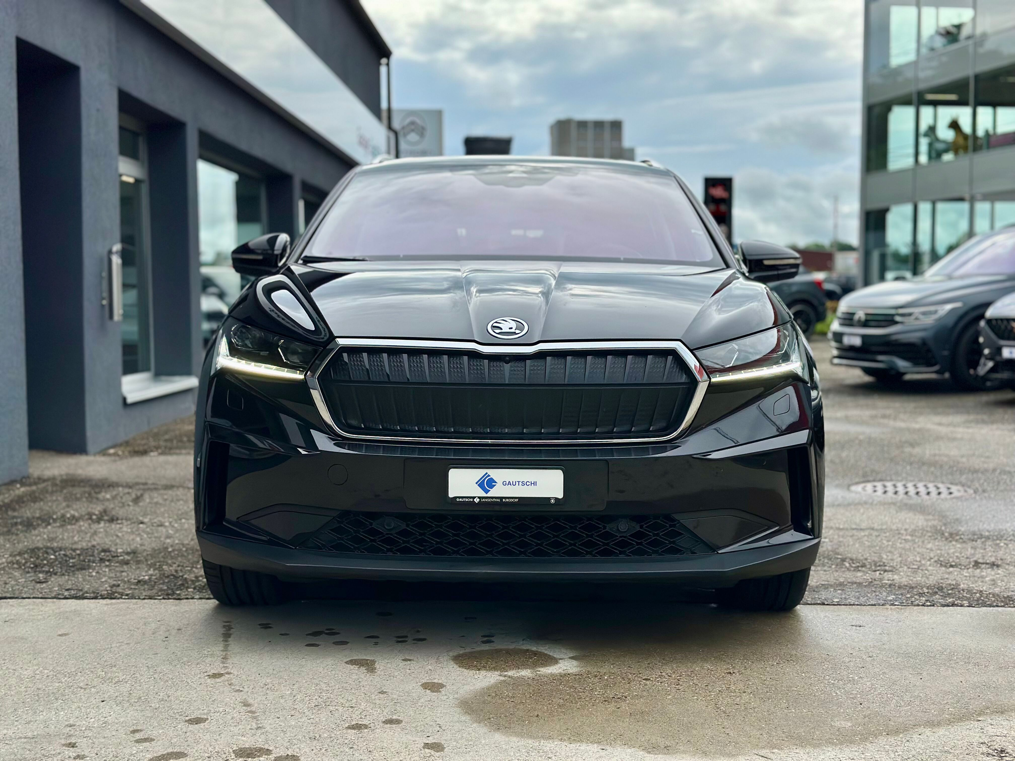 listing desktop thumbnail image 1