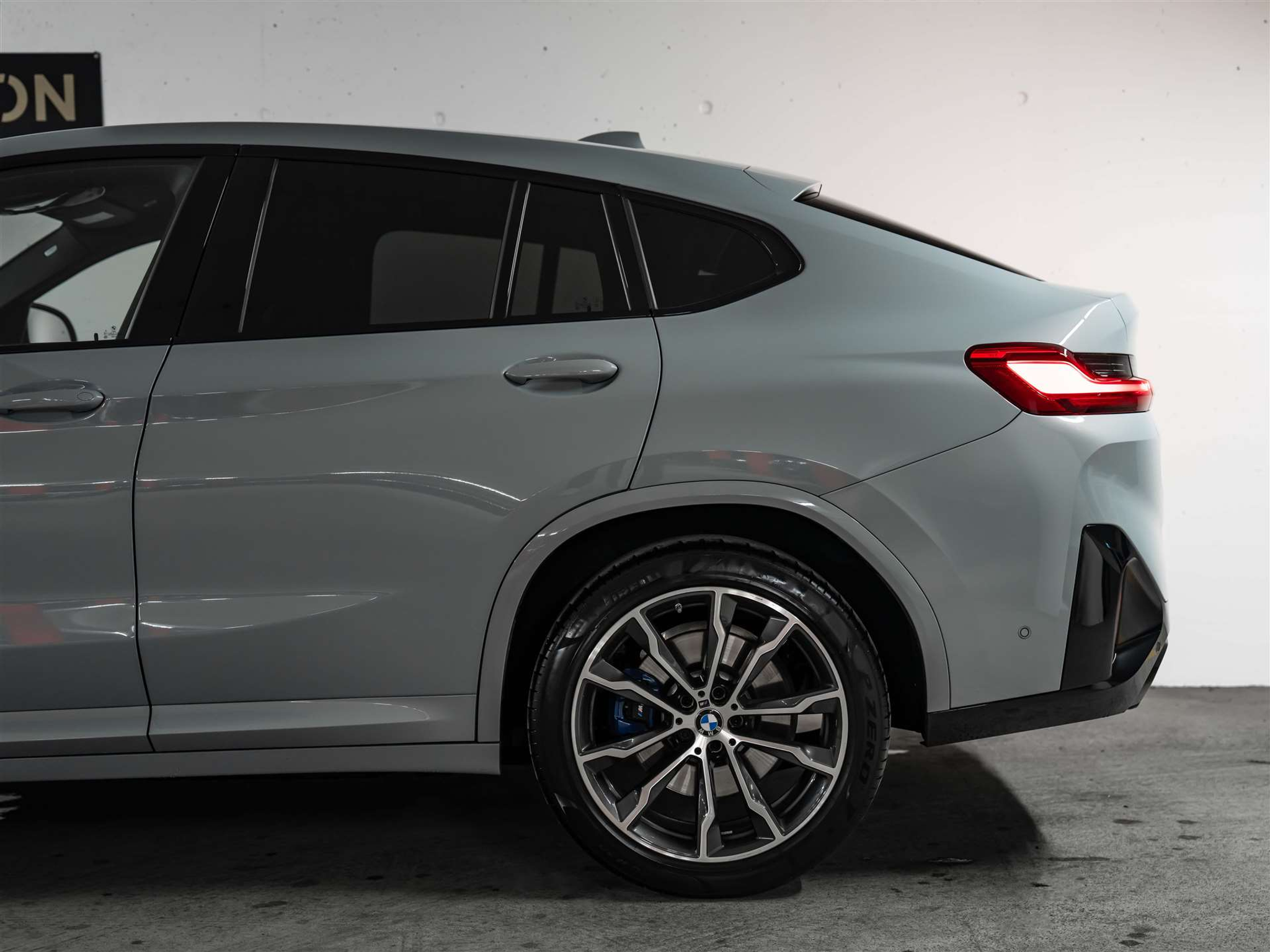 listing desktop thumbnail image 17