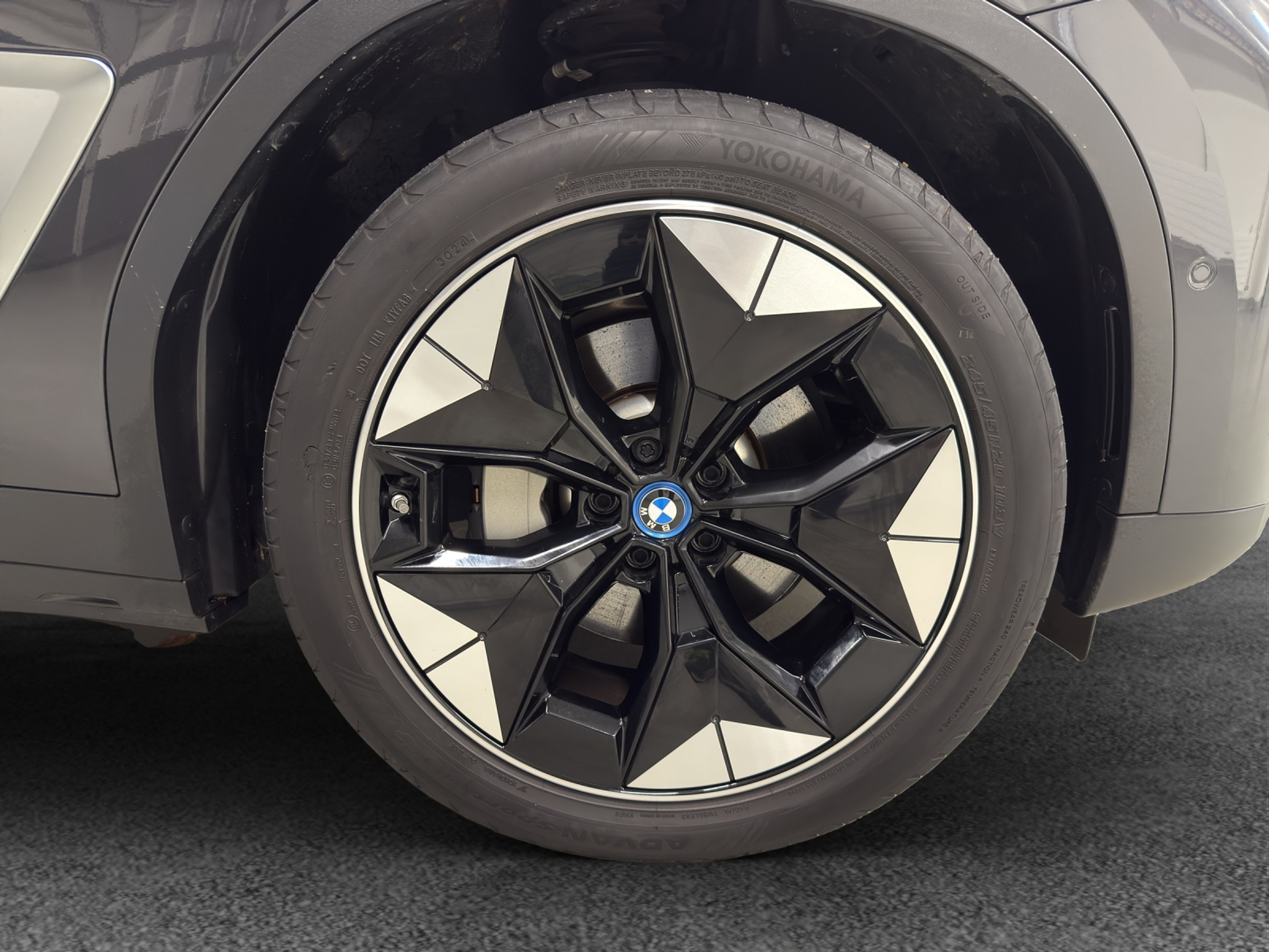 listing desktop thumbnail image 11