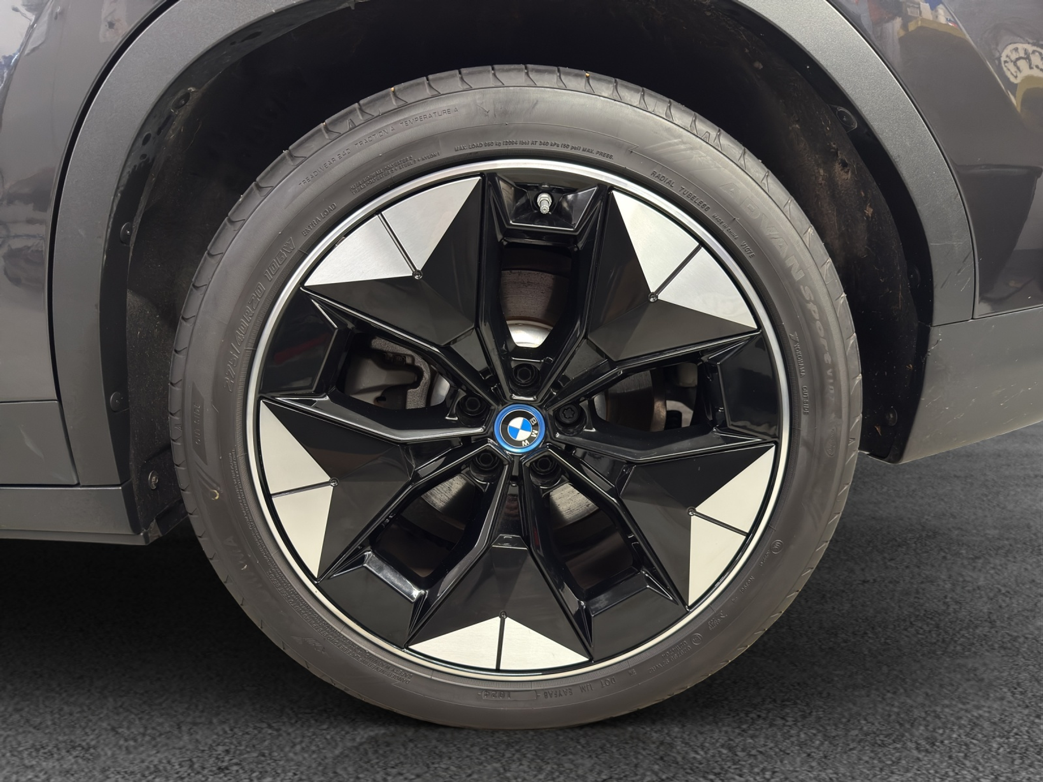 listing desktop thumbnail image 9