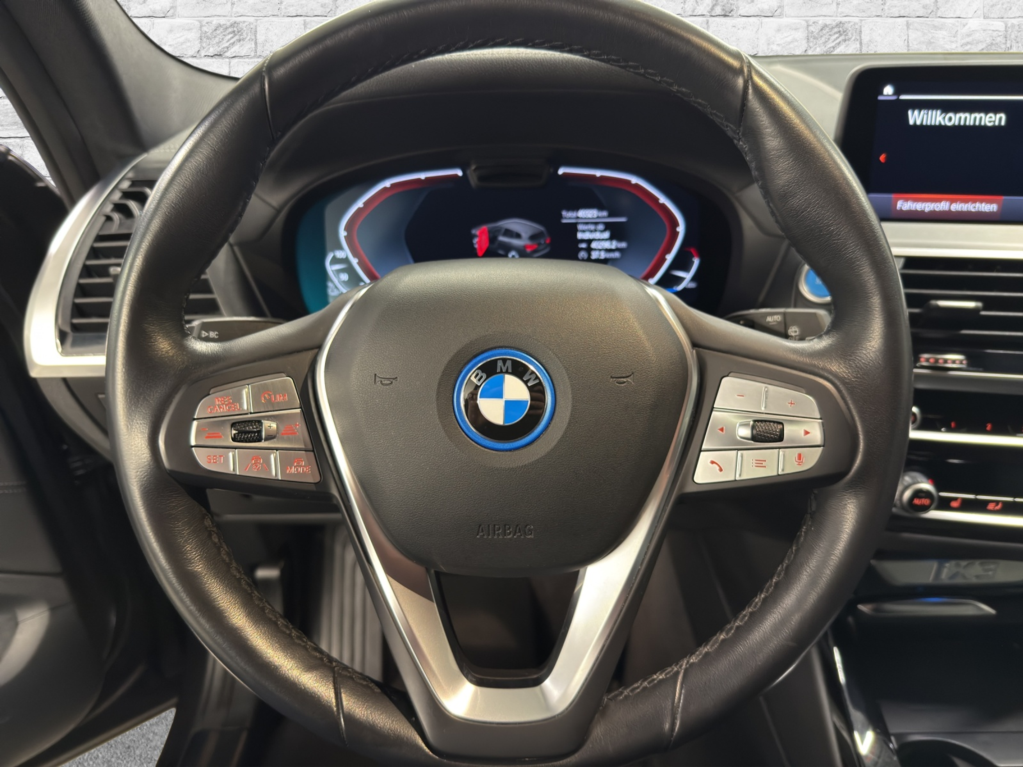 listing desktop thumbnail image 12