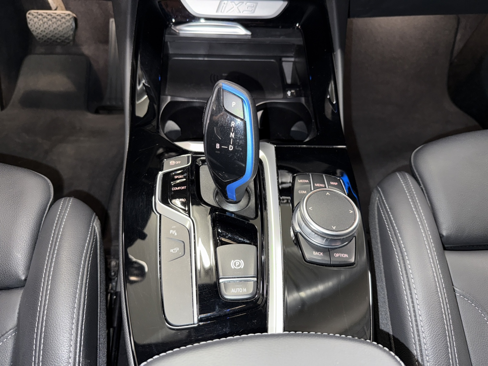 listing desktop thumbnail image 16