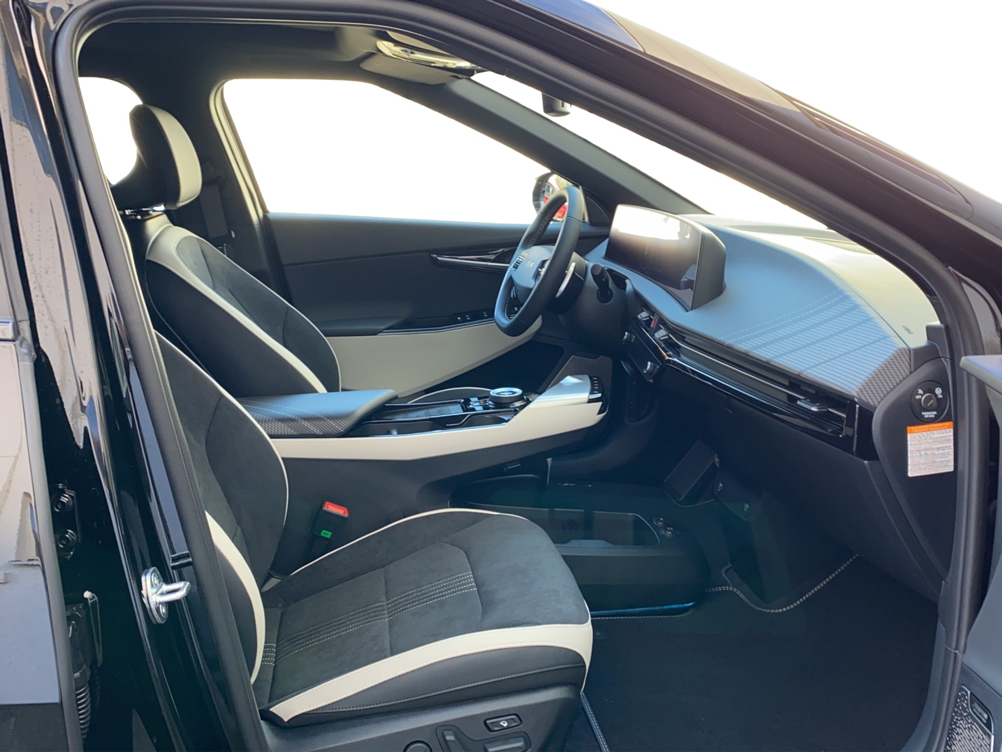 listing desktop thumbnail image 13