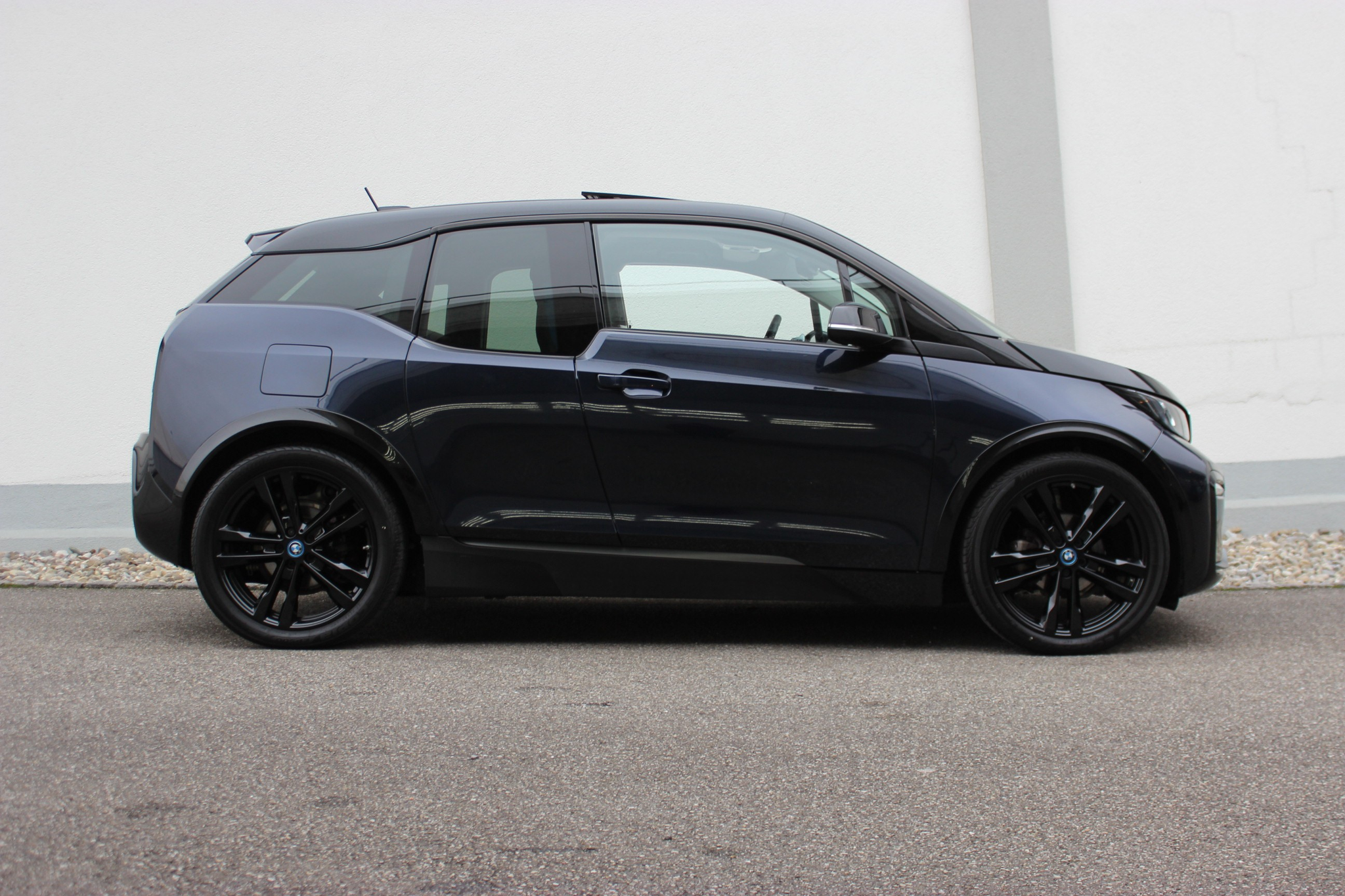 listing desktop thumbnail image 13