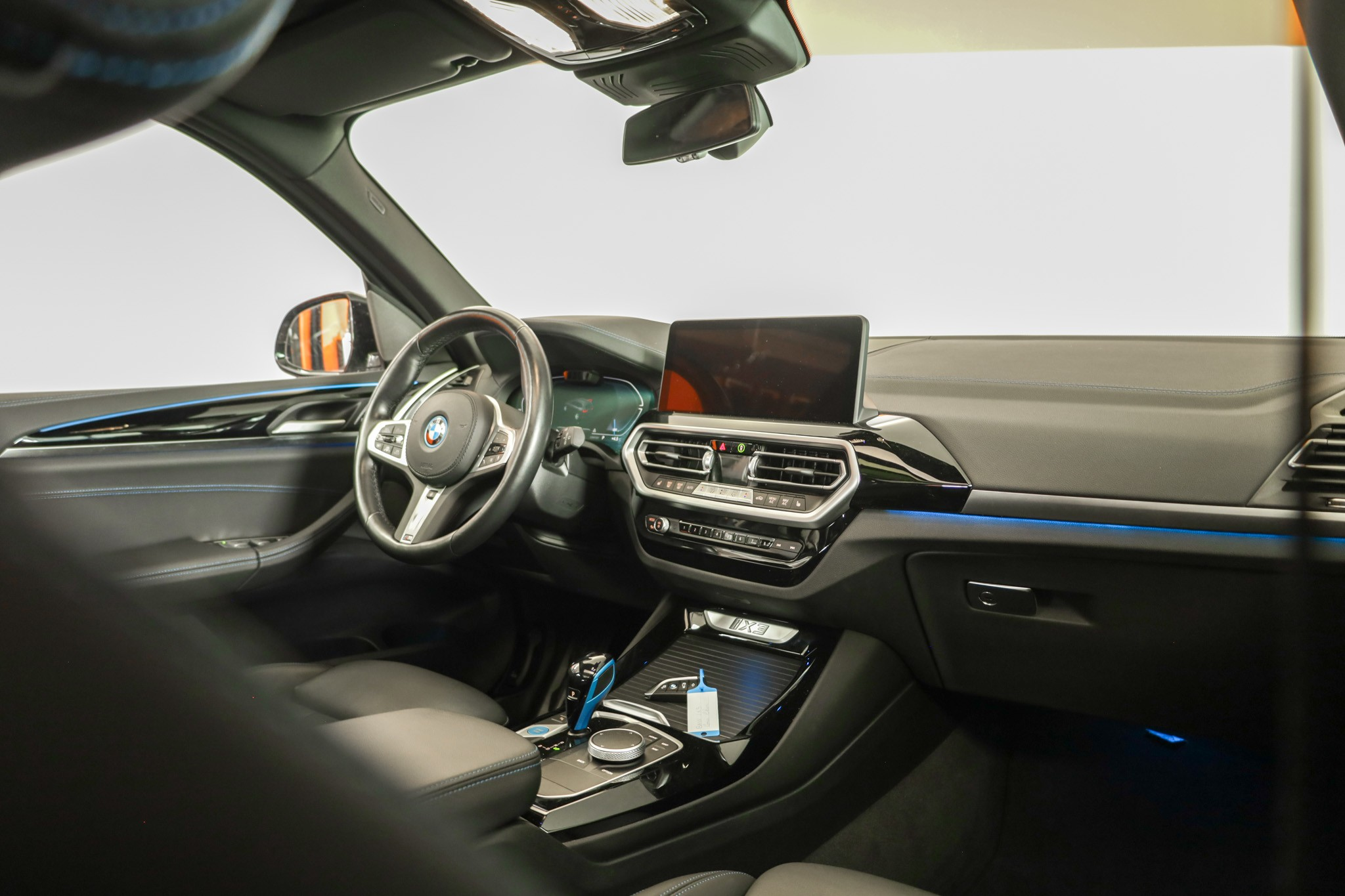 listing desktop thumbnail image 1