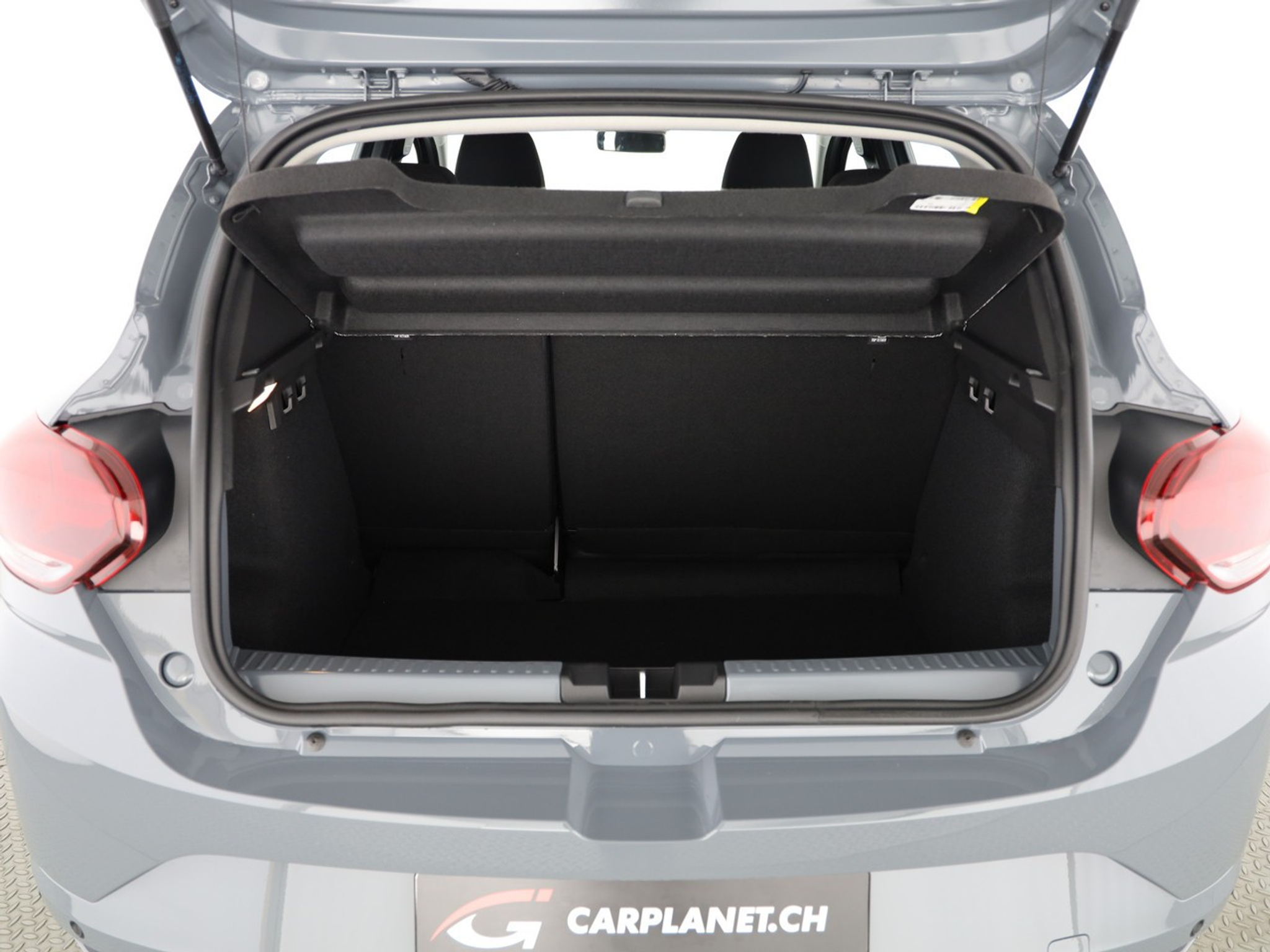 listing desktop thumbnail image 8