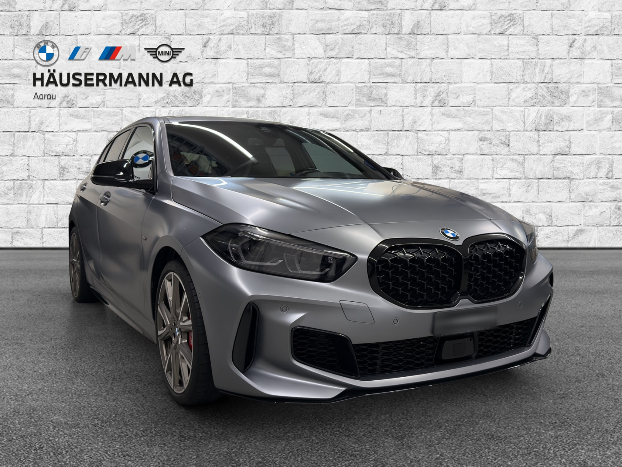 listing desktop thumbnail image 2