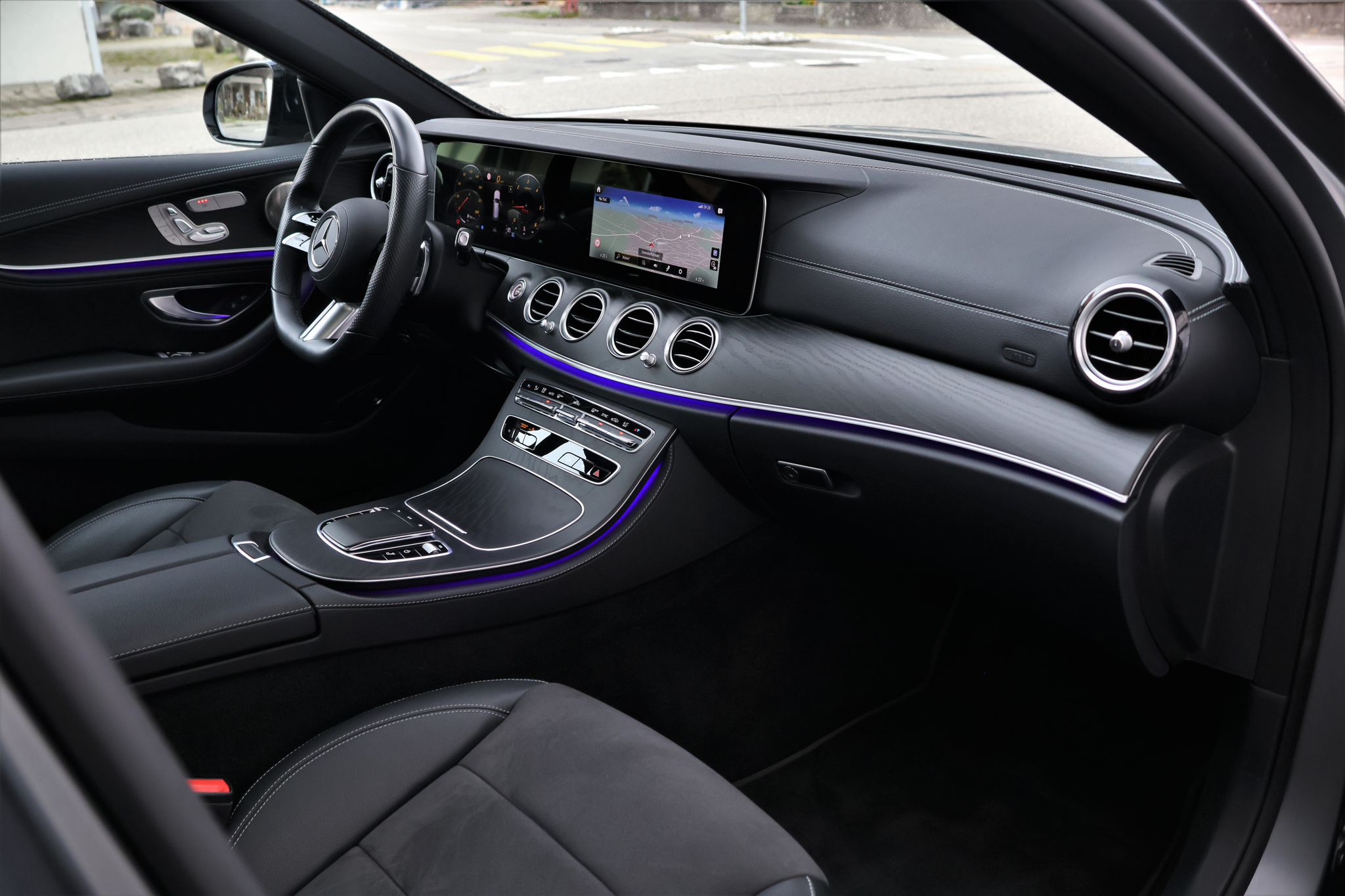 listing desktop thumbnail image 18