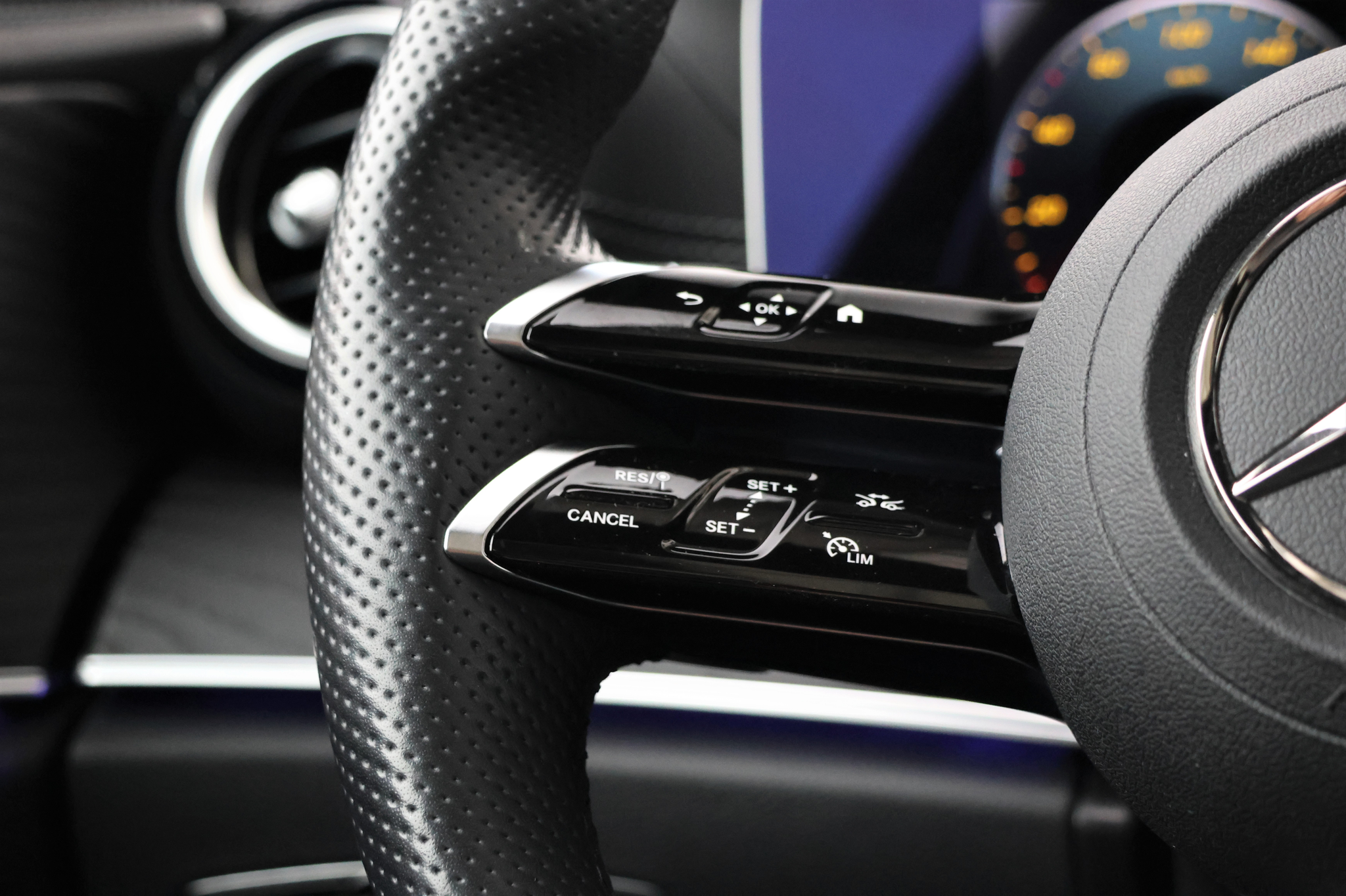 listing desktop thumbnail image 16