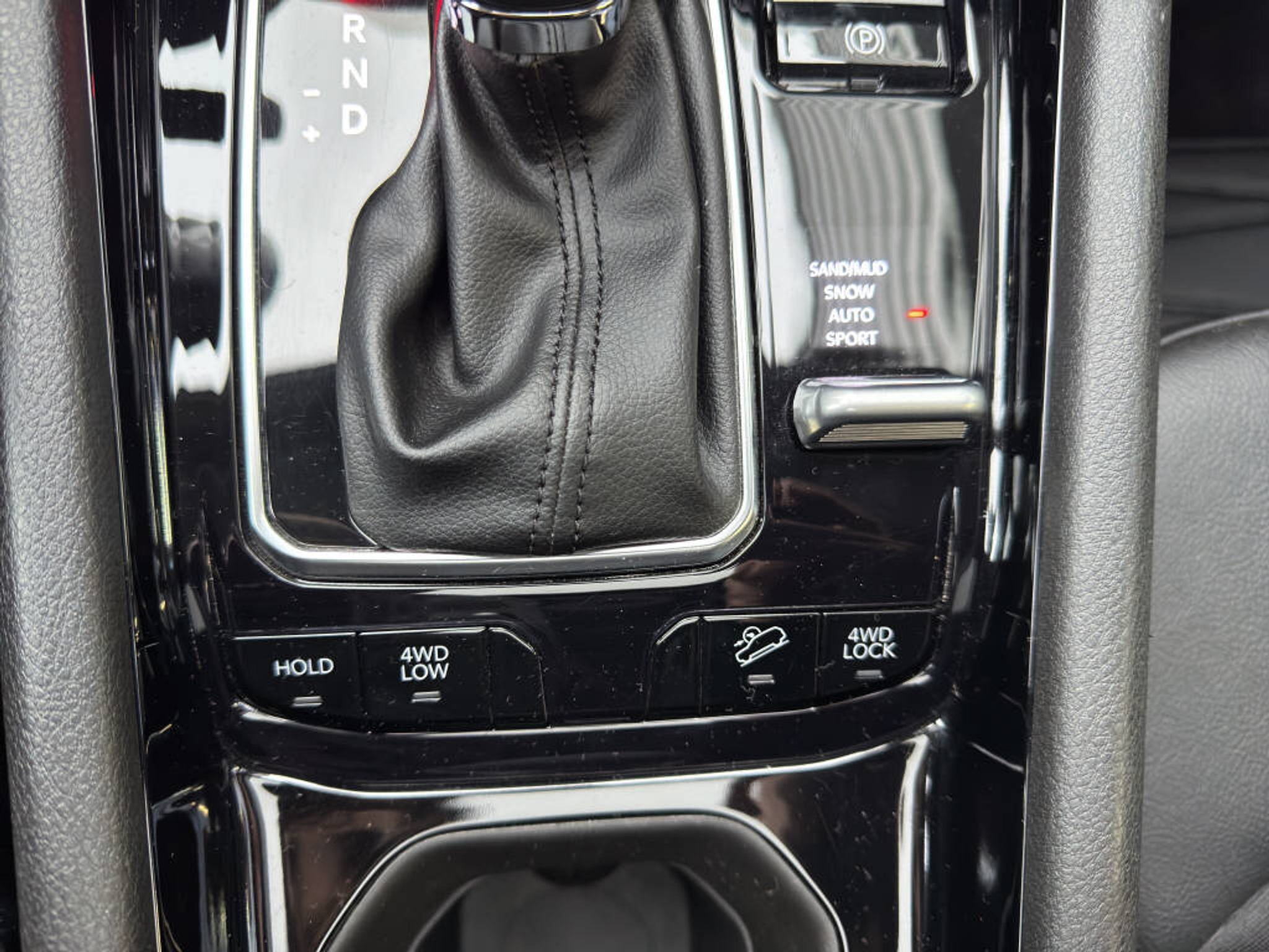 listing desktop thumbnail image 12