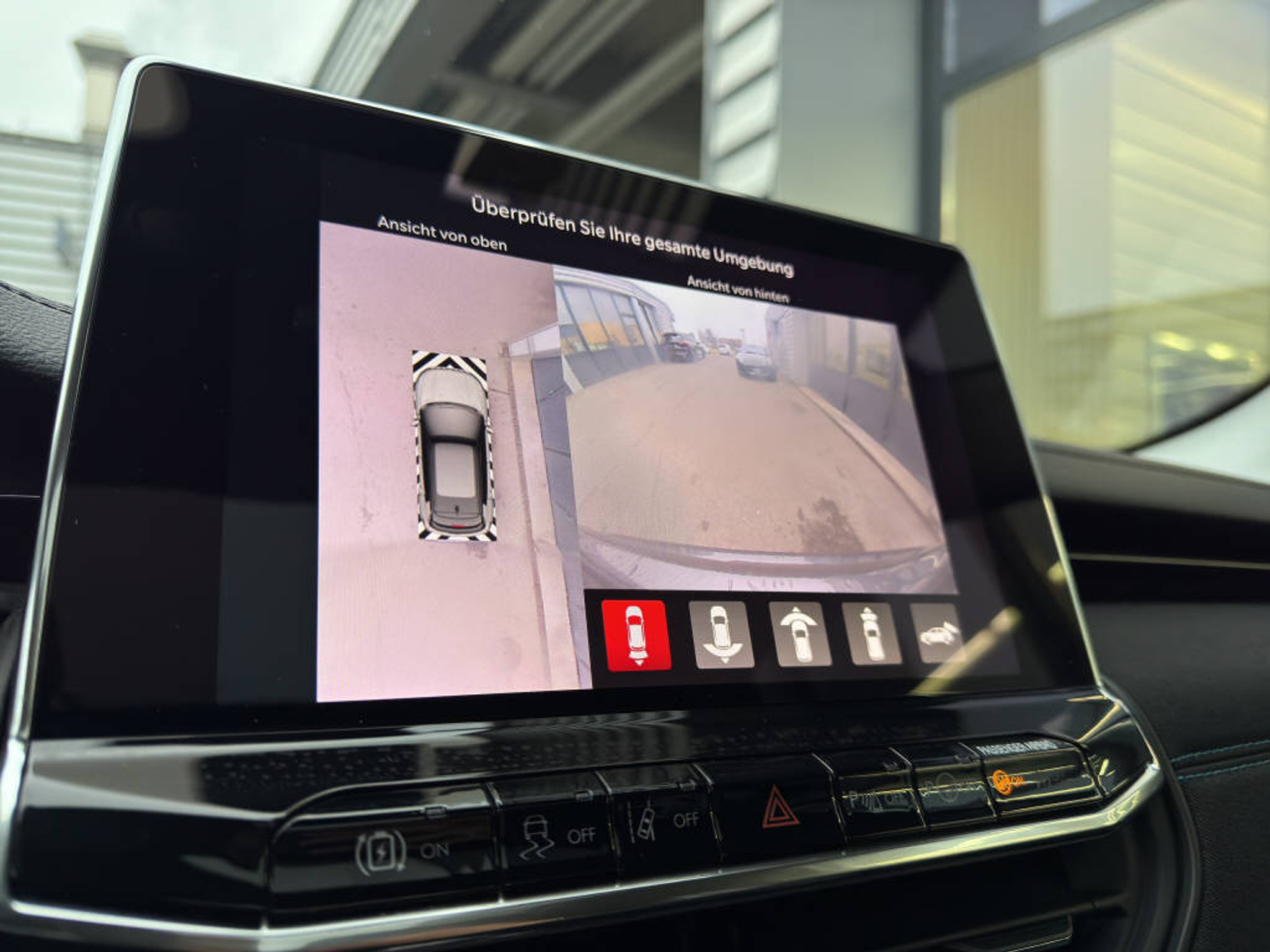 listing desktop thumbnail image 17