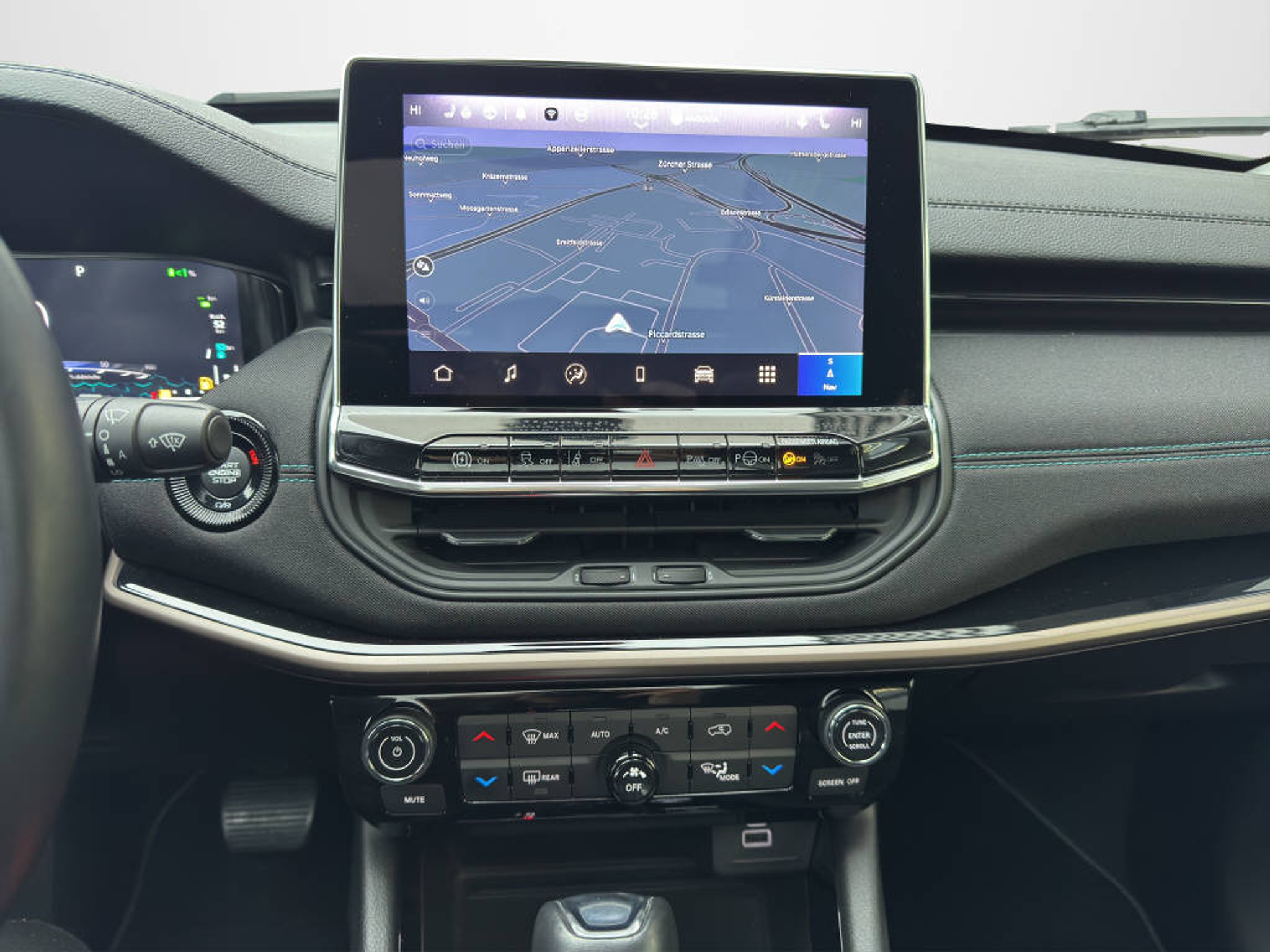 listing desktop thumbnail image 11