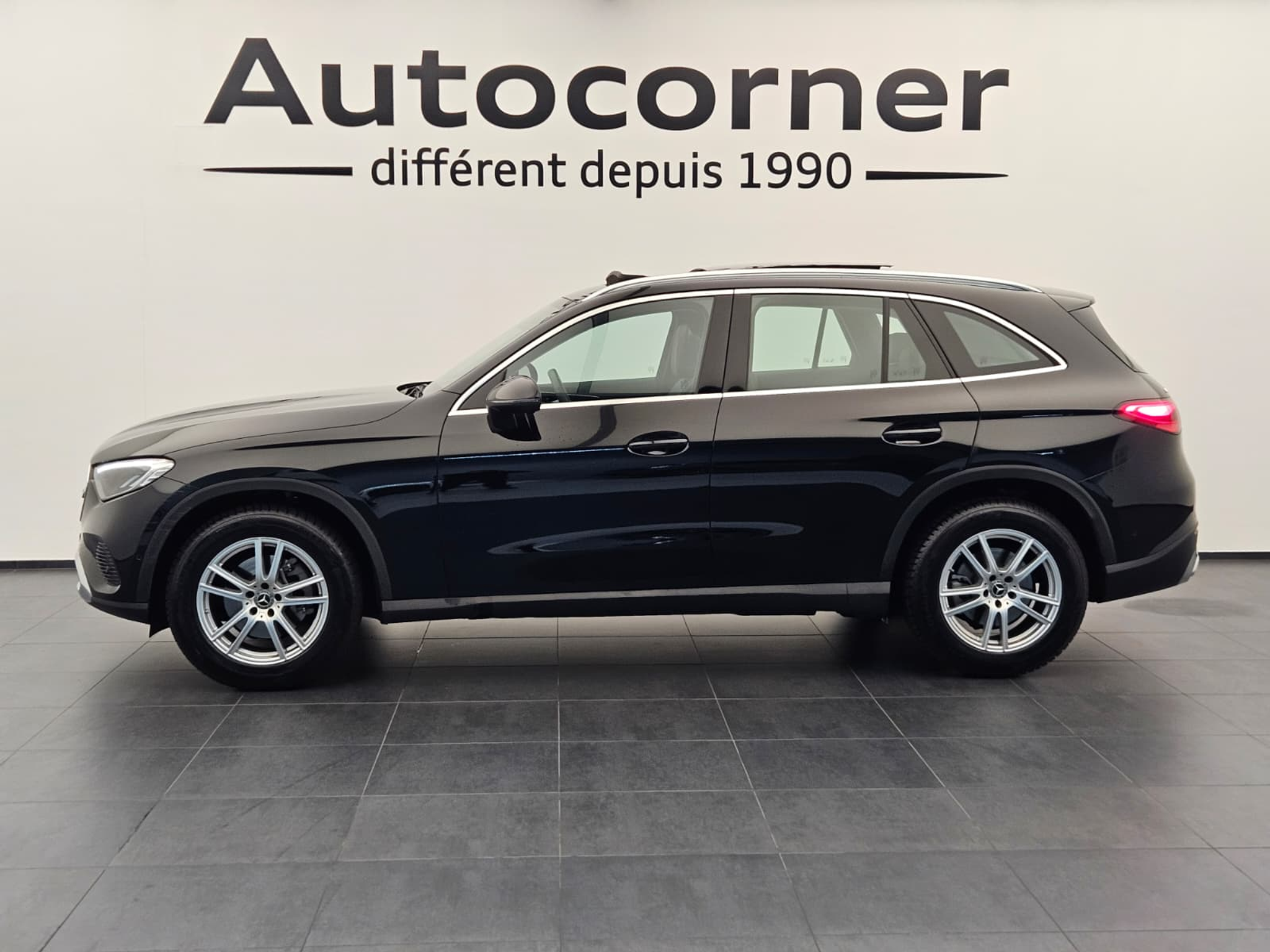 listing desktop thumbnail image 1