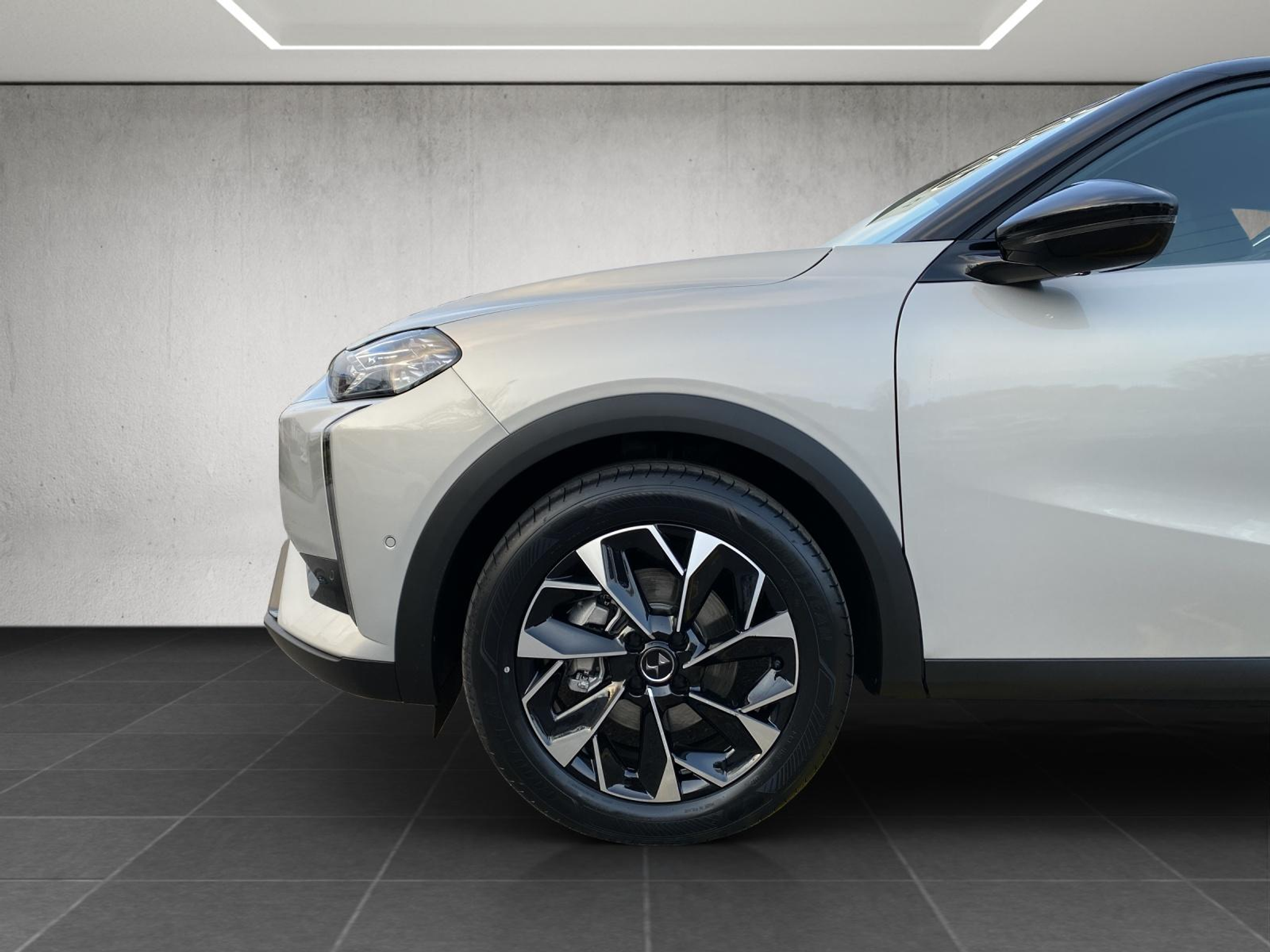 listing desktop thumbnail image 11