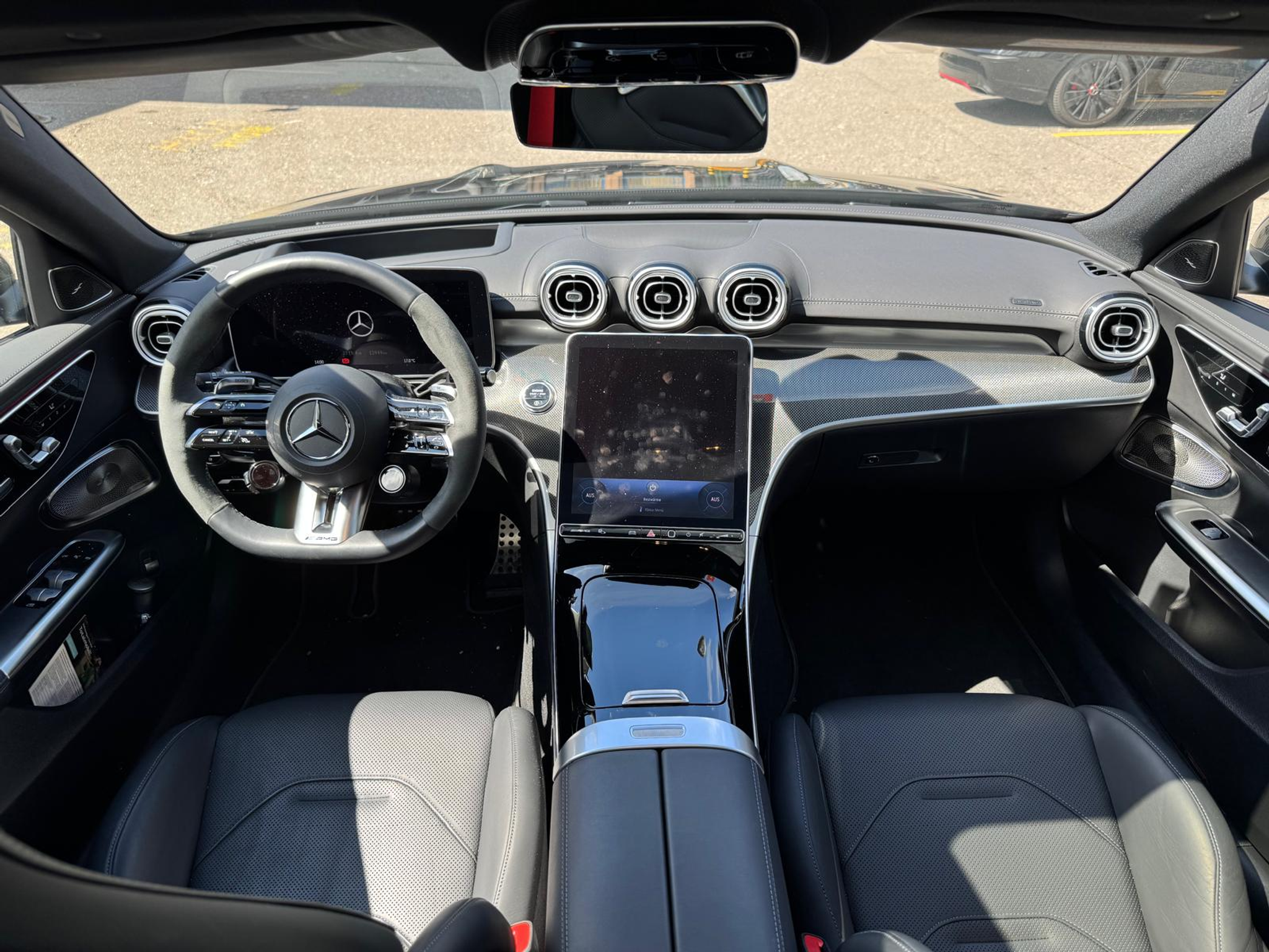 listing desktop thumbnail image 9