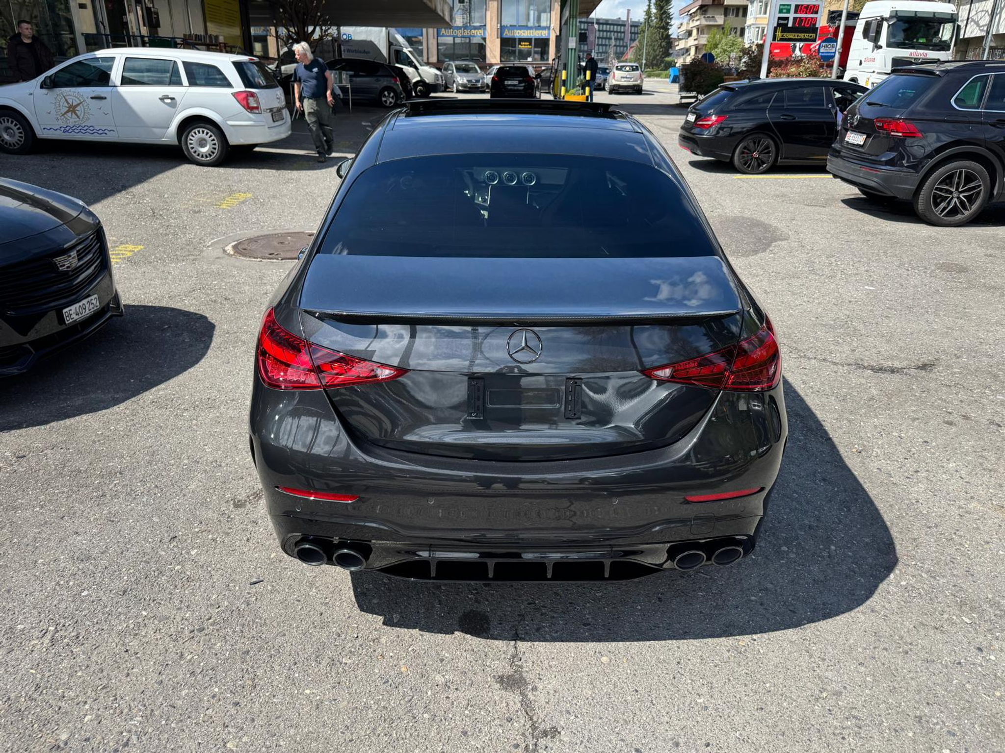 listing desktop thumbnail image 2