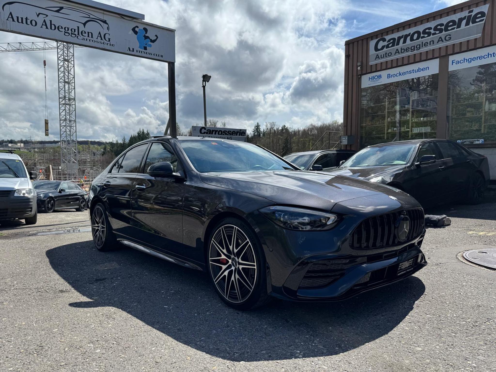 listing desktop thumbnail image 5