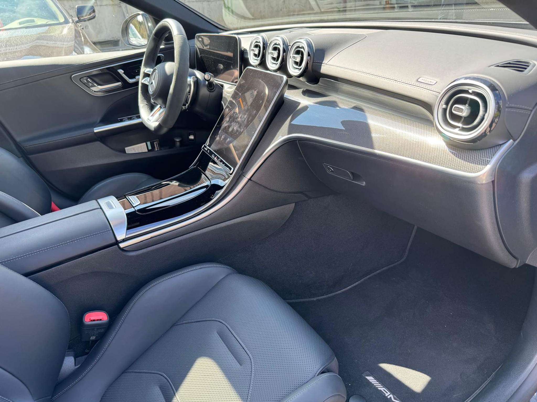 listing desktop thumbnail image 8