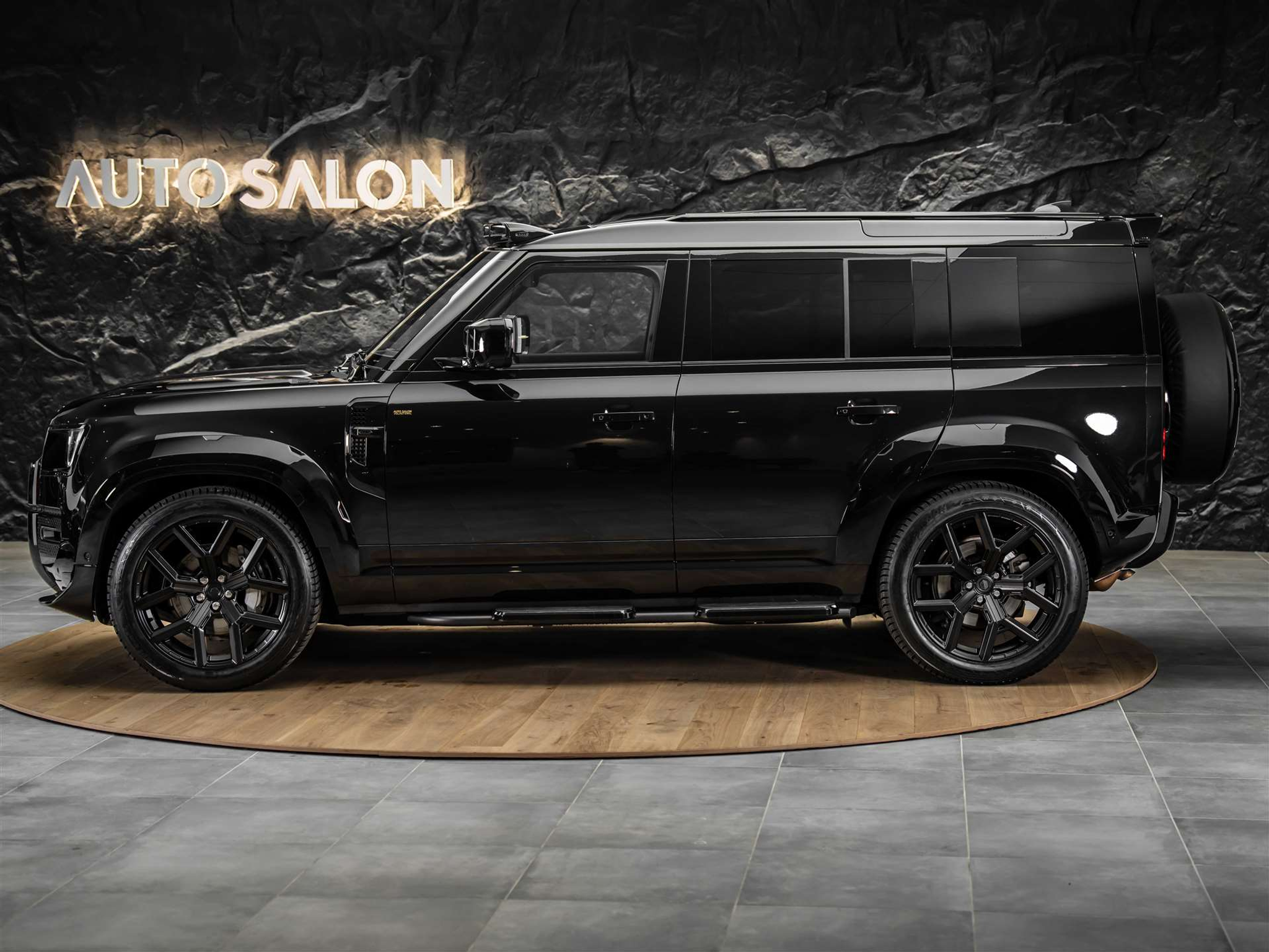 listing desktop thumbnail image 1