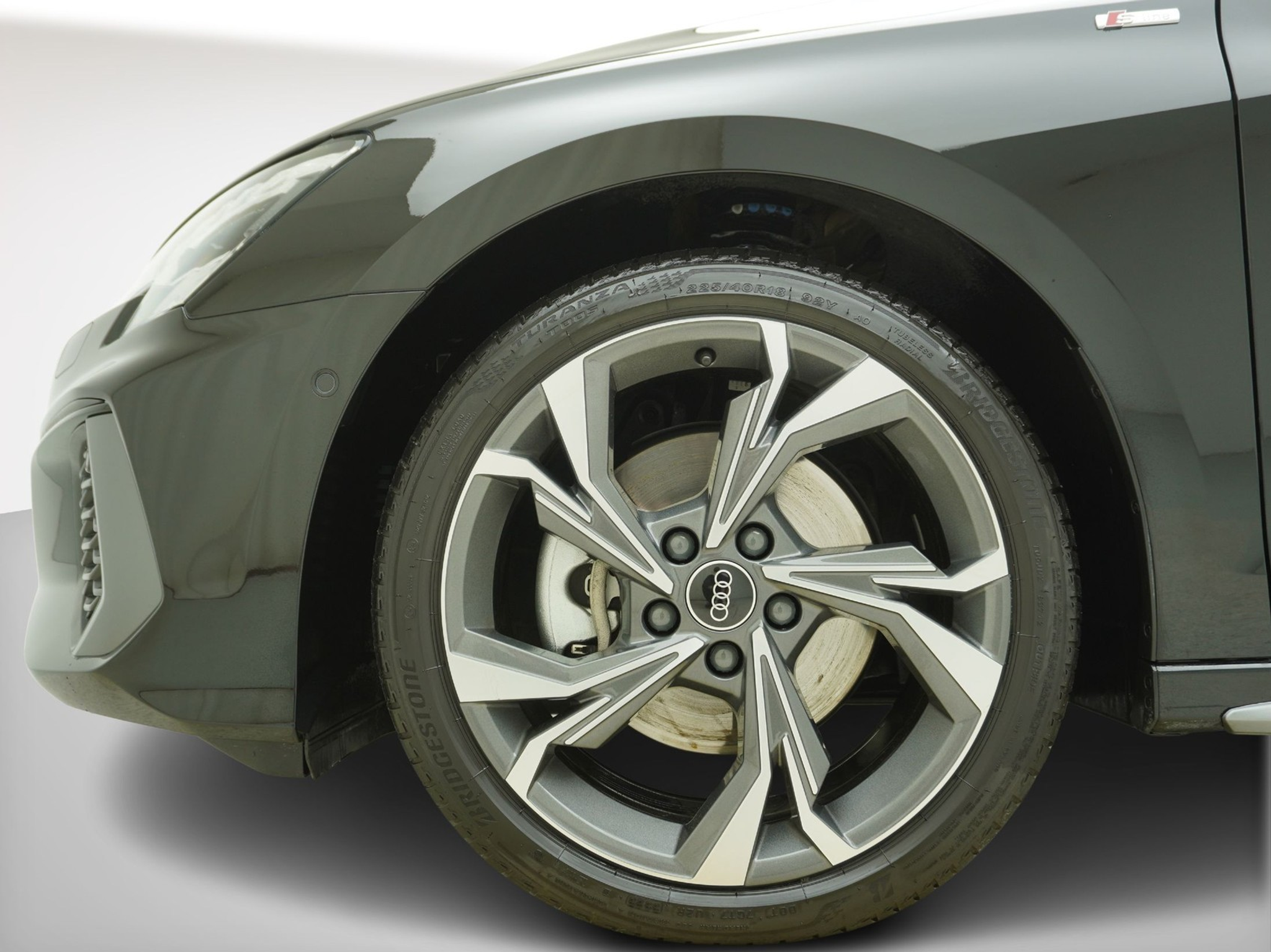 listing desktop thumbnail image 6