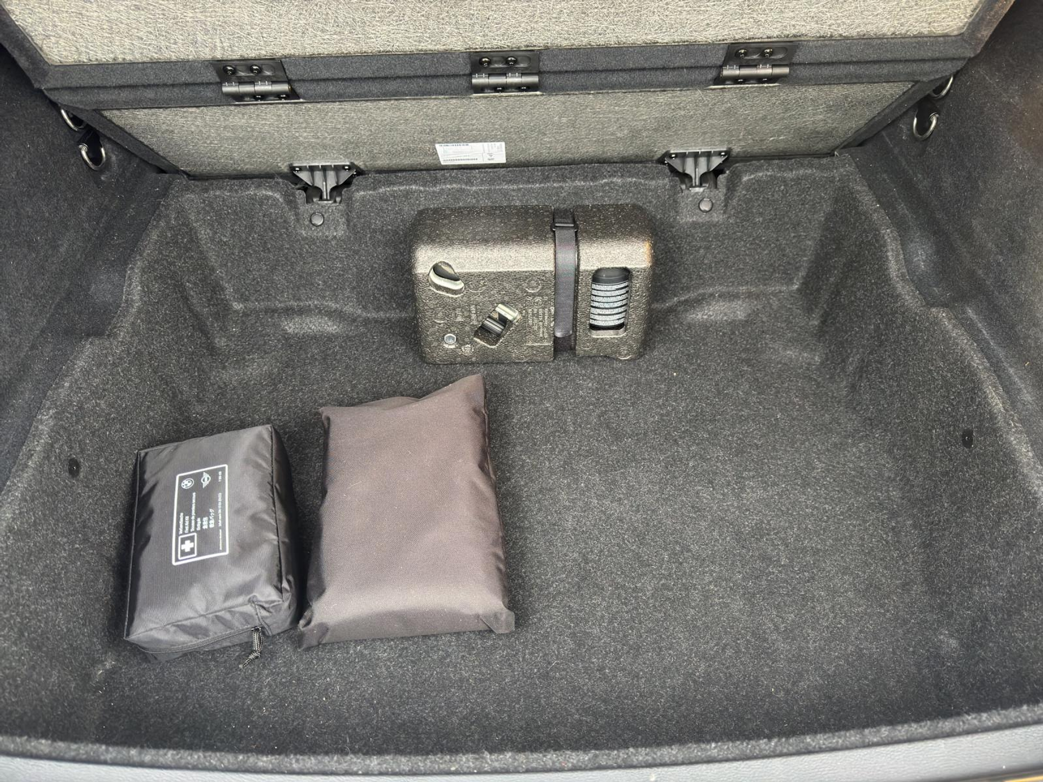 listing desktop thumbnail image 21