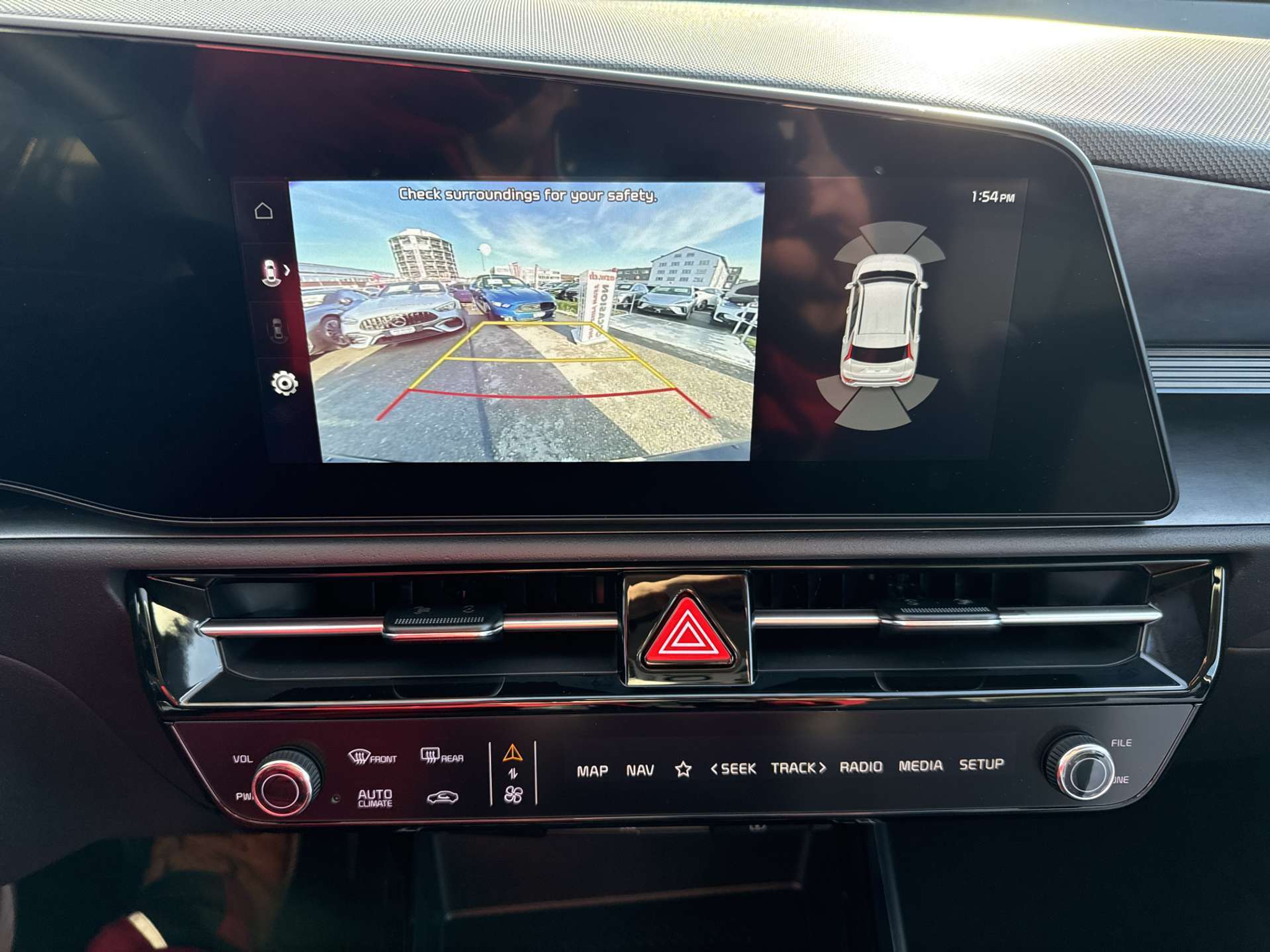 listing desktop thumbnail image 9