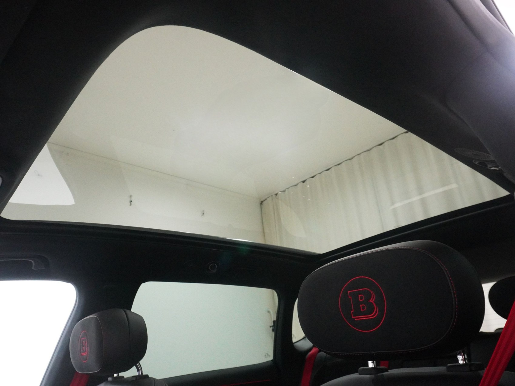 listing desktop thumbnail image 28