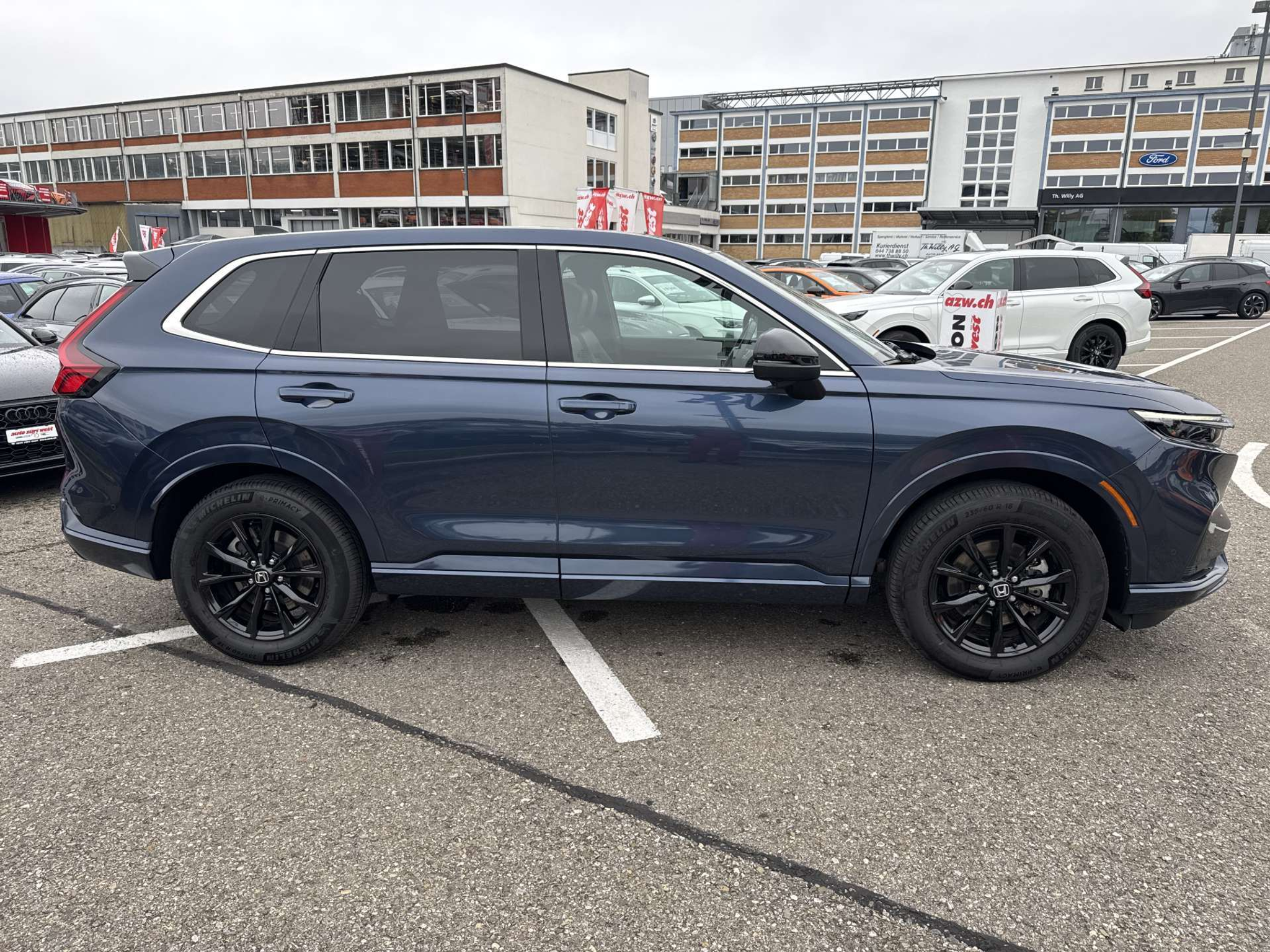 listing desktop thumbnail image 10