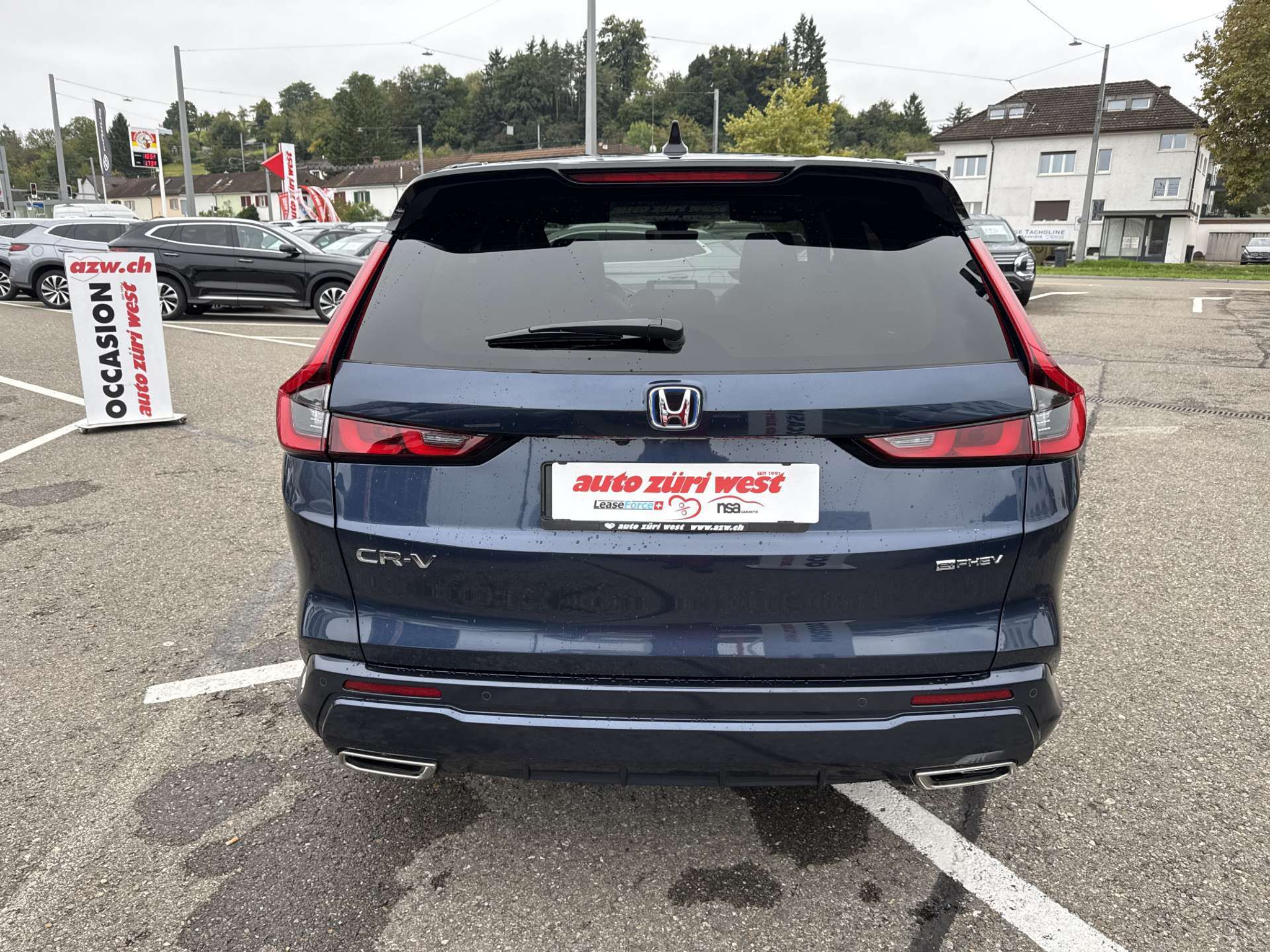 listing desktop thumbnail image 14