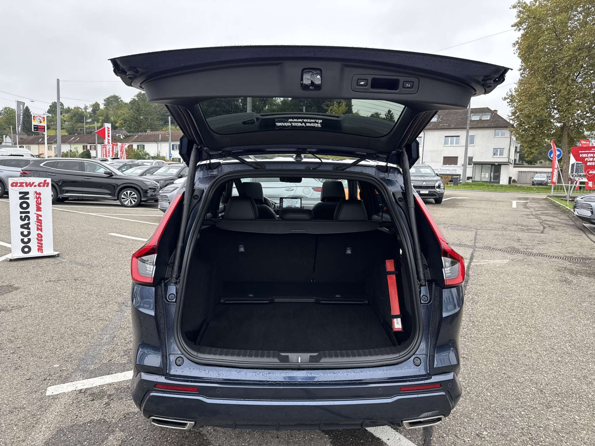 listing desktop thumbnail image 7