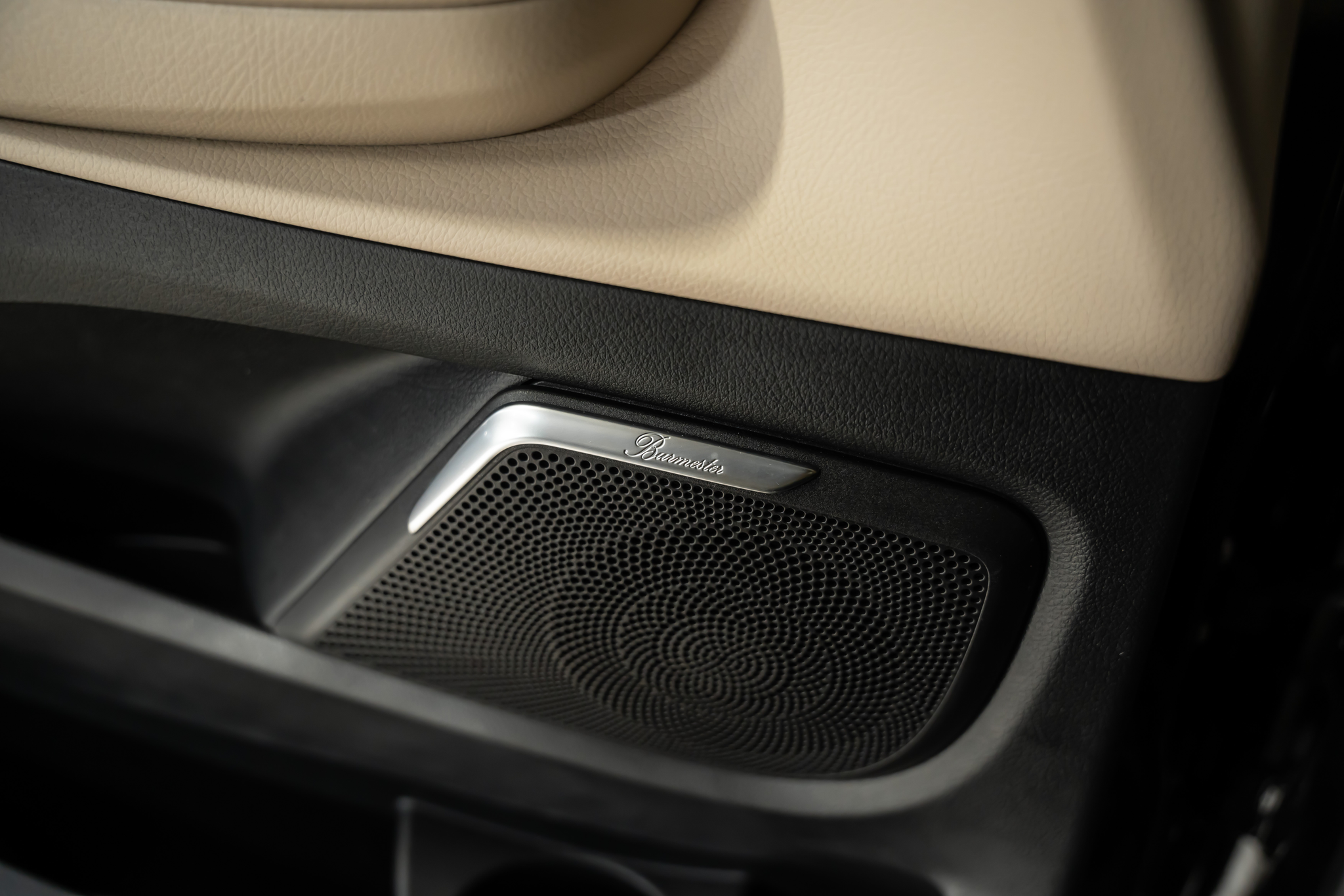 listing desktop thumbnail image 20