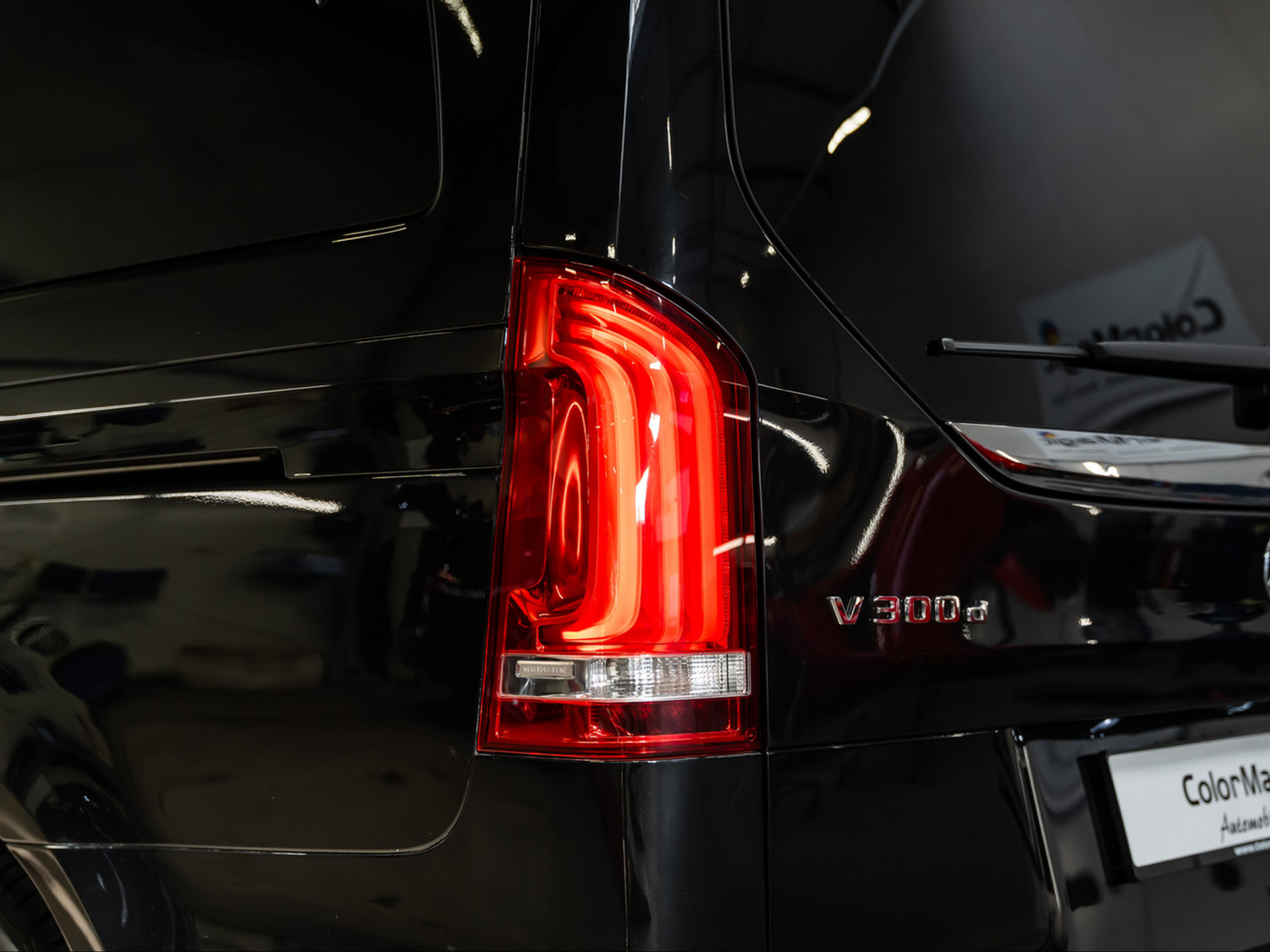 listing desktop thumbnail image 4