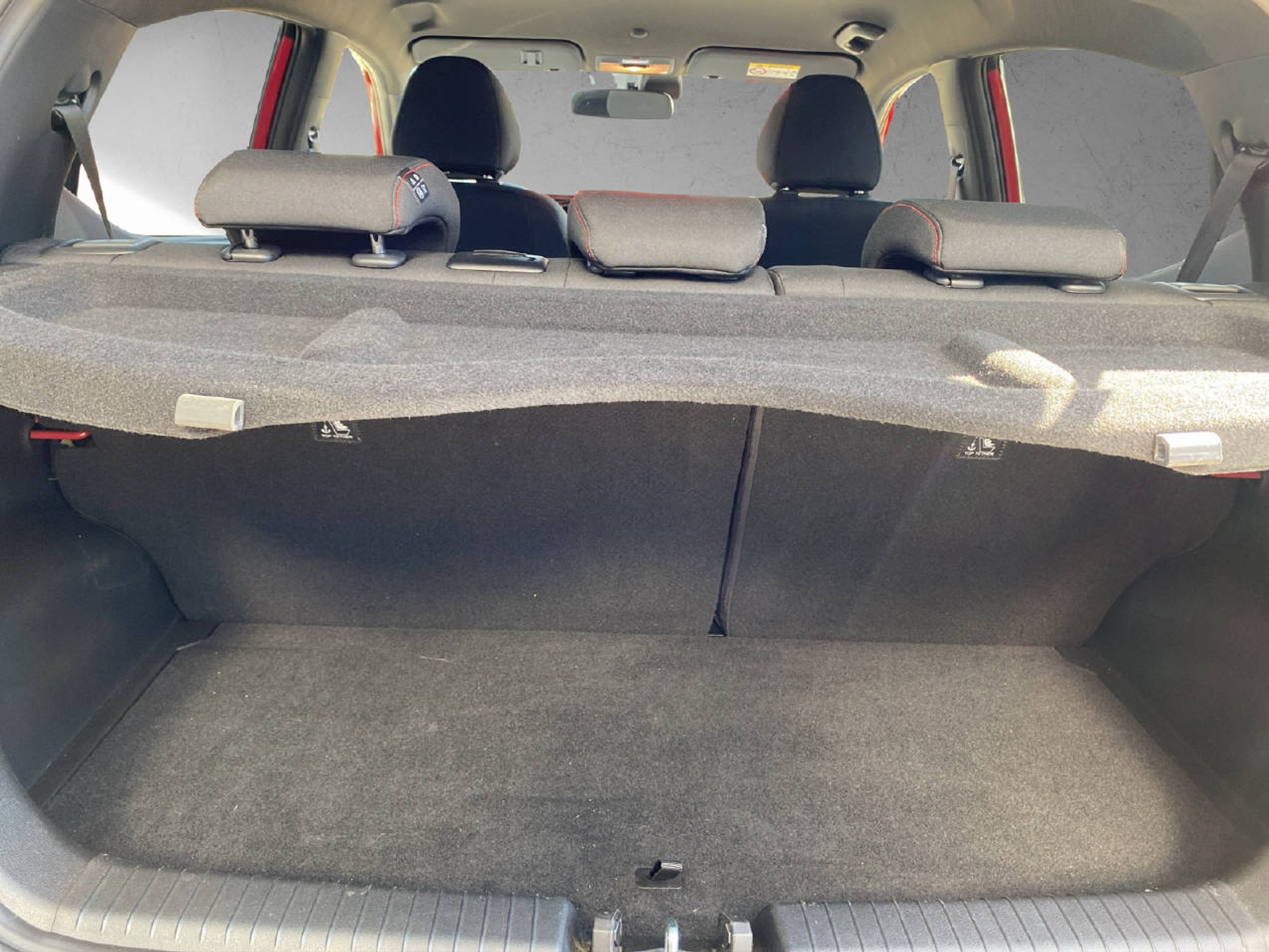 listing desktop thumbnail image 11