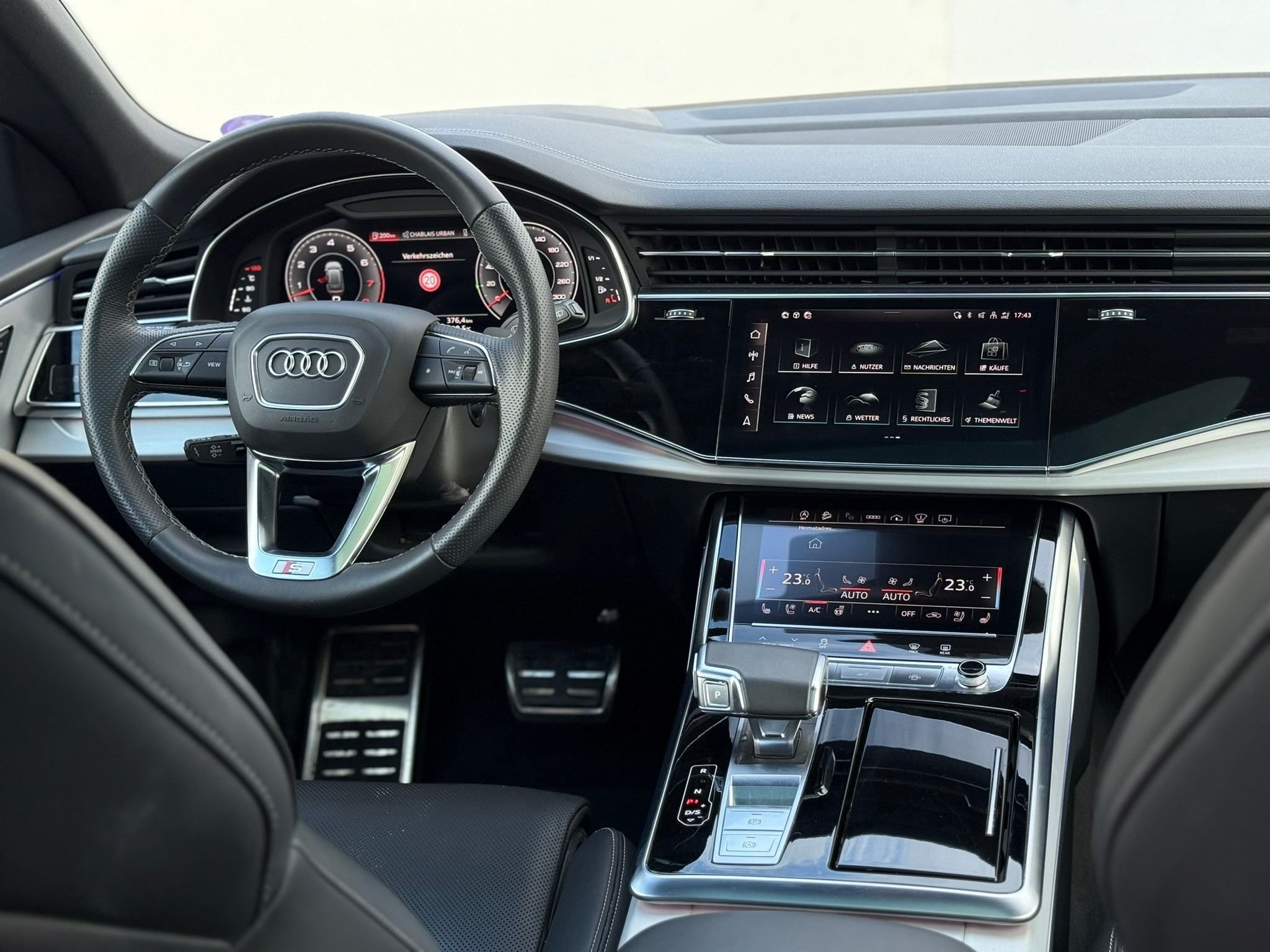 listing desktop thumbnail image 11