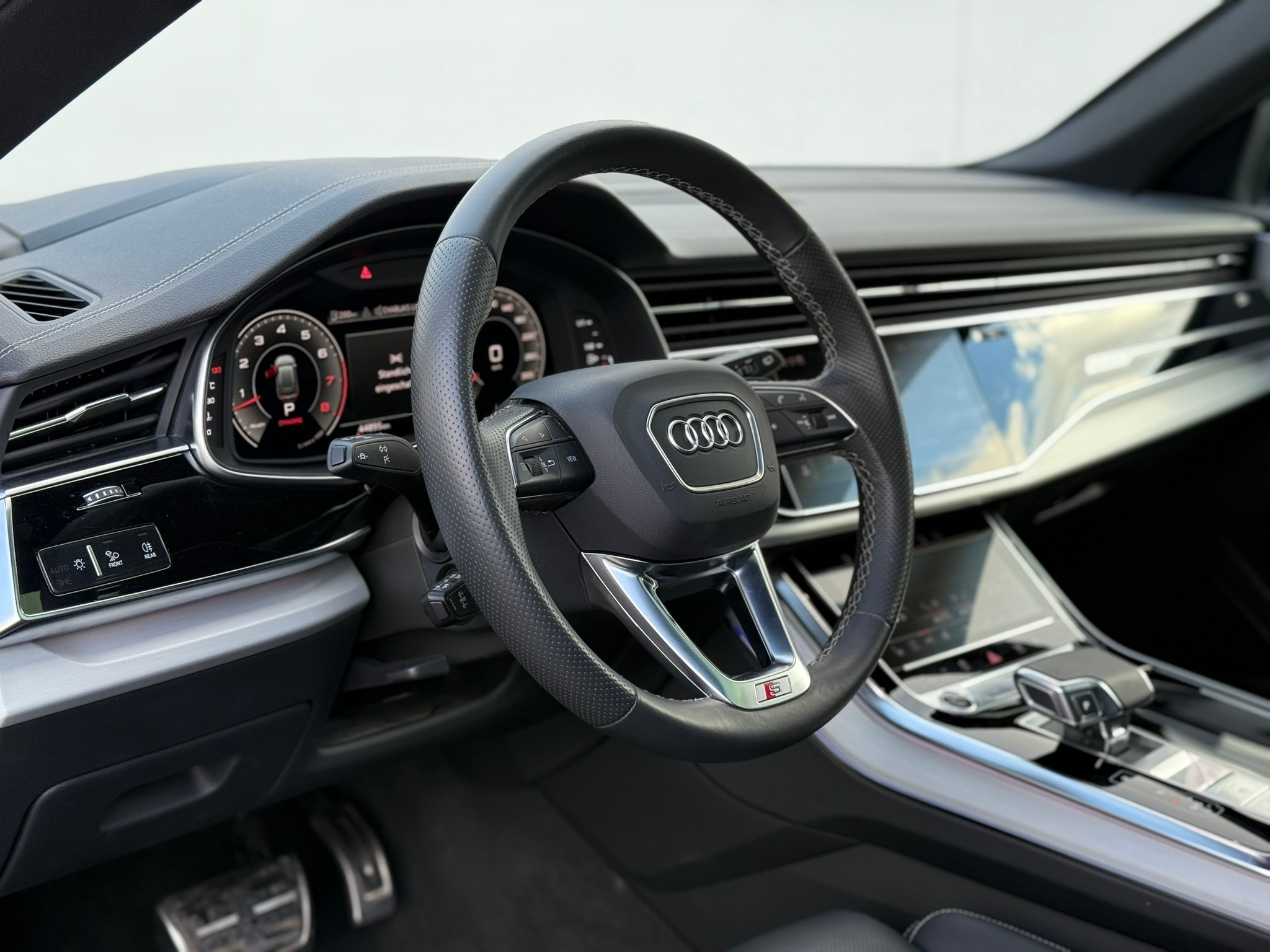 listing desktop thumbnail image 7