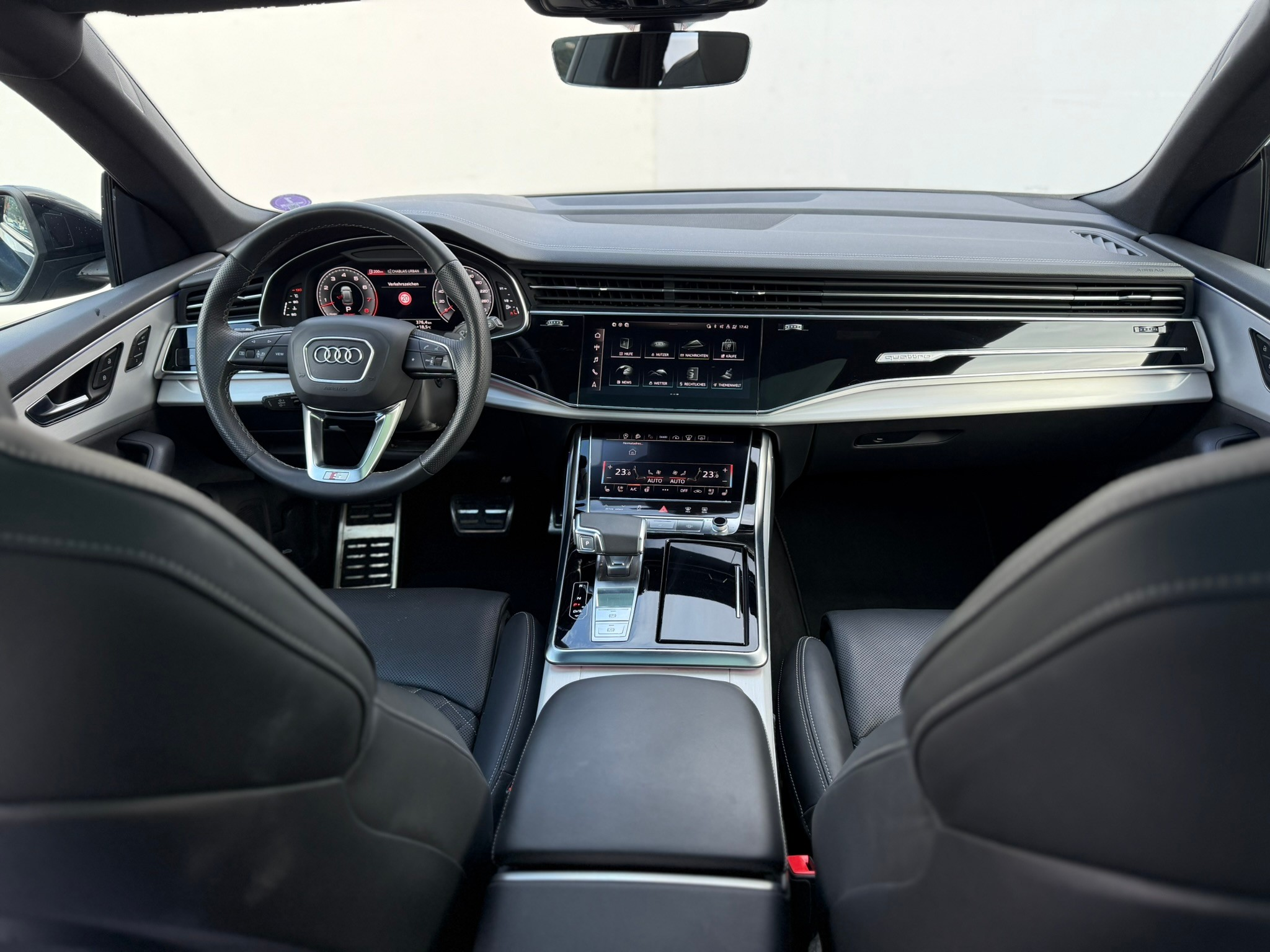 listing desktop thumbnail image 10