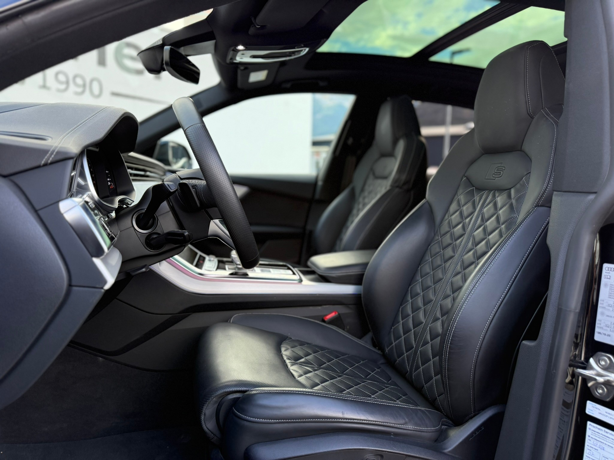 listing desktop thumbnail image 6