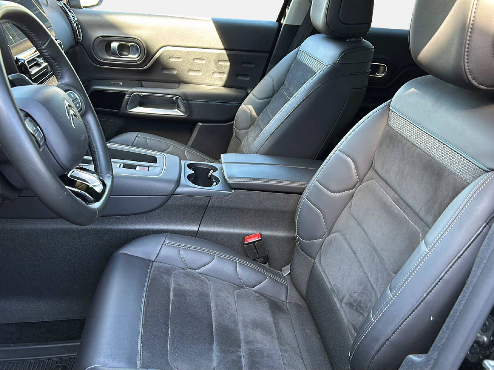 listing desktop thumbnail image 13