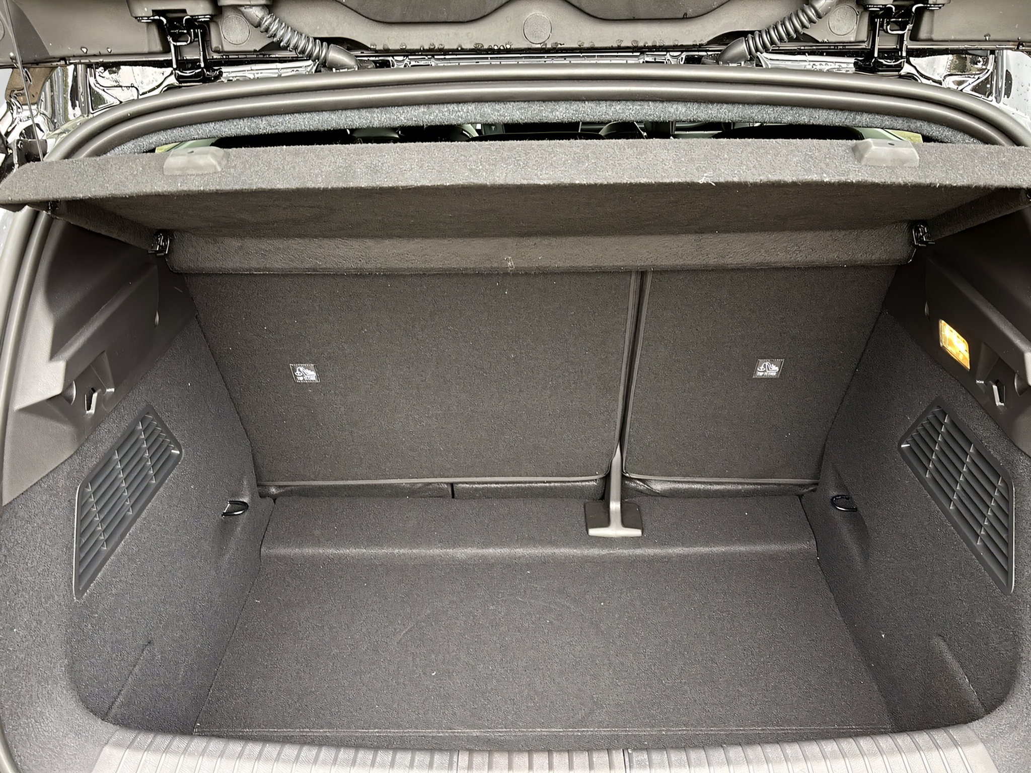 listing desktop thumbnail image 9