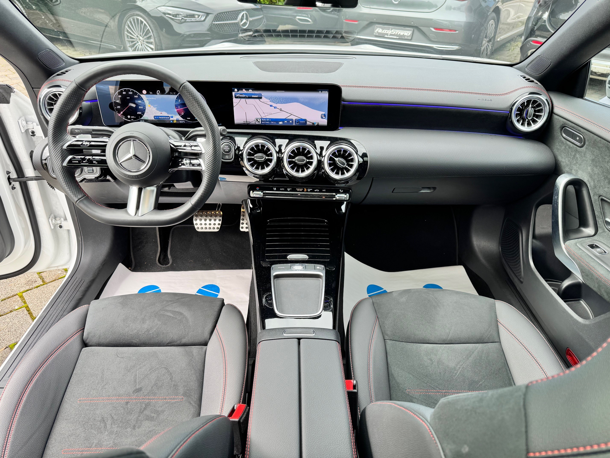 listing desktop thumbnail image 7