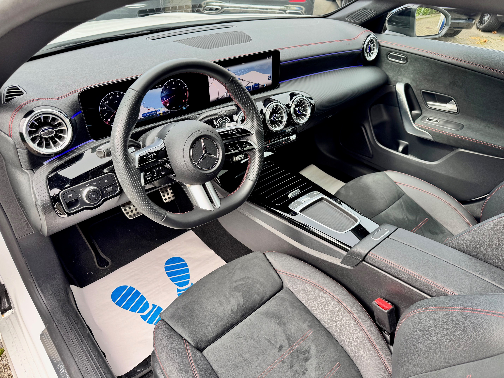 listing desktop thumbnail image 6