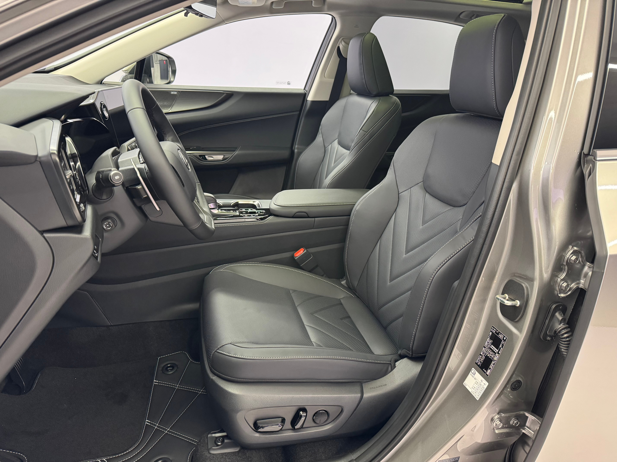 listing desktop thumbnail image 8