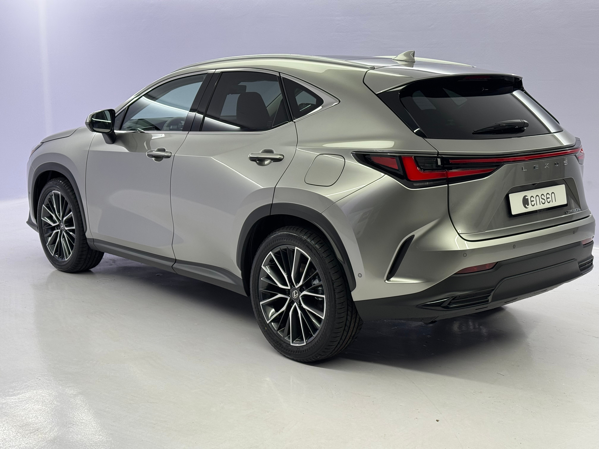 listing desktop thumbnail image 4