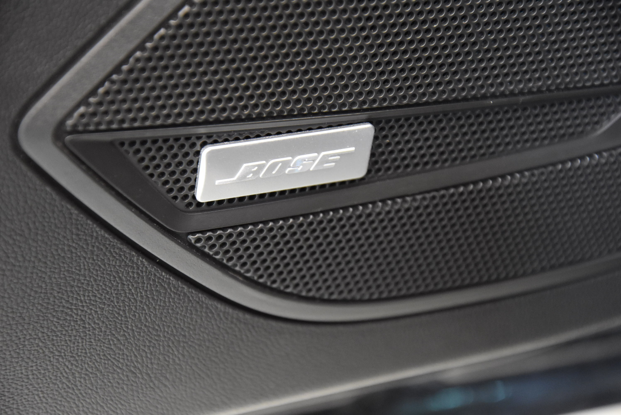 listing desktop thumbnail image 8