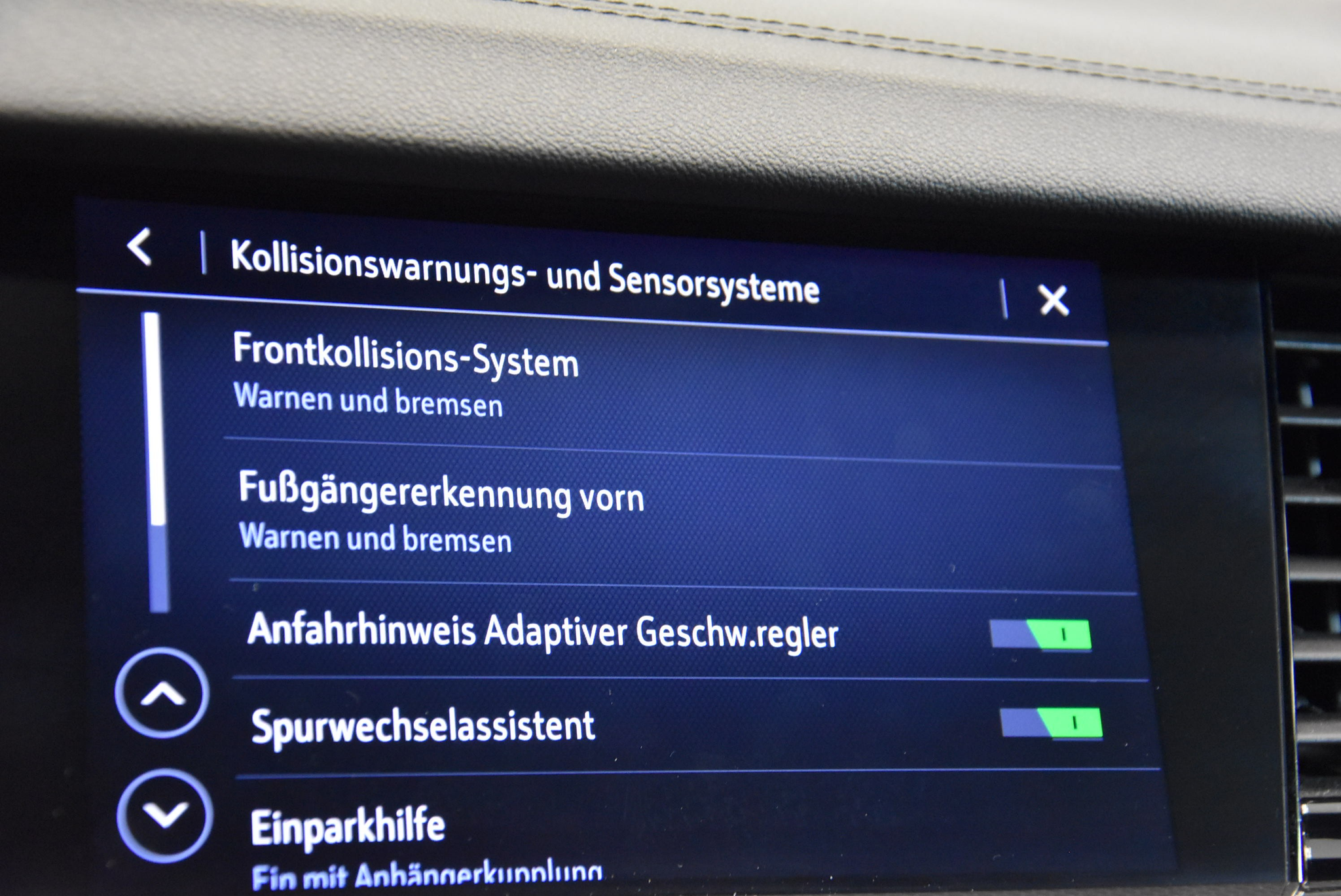 listing desktop thumbnail image 11